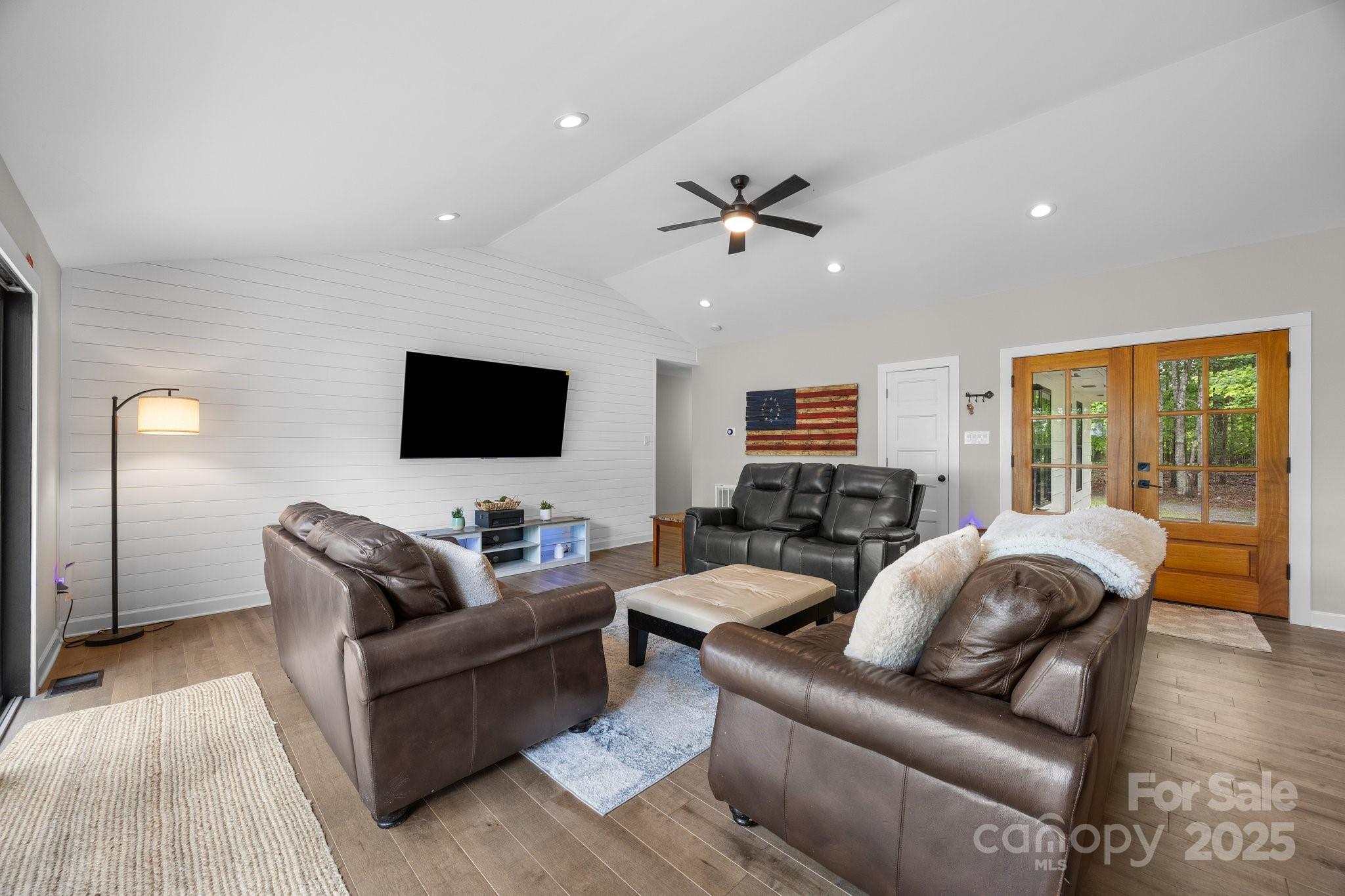 17403 Green Hill Road