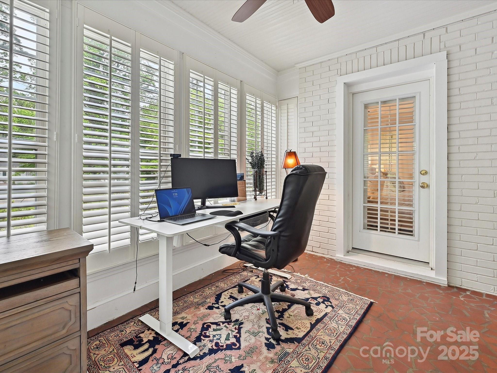 3128 Country Club Drive