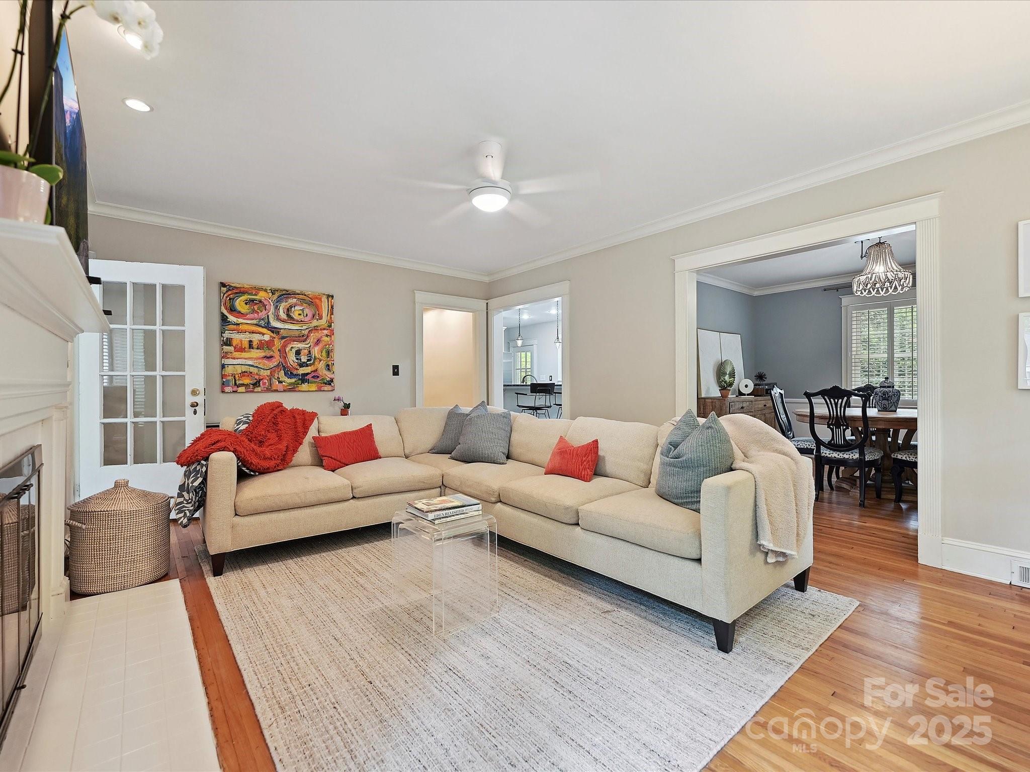 3128 Country Club Drive