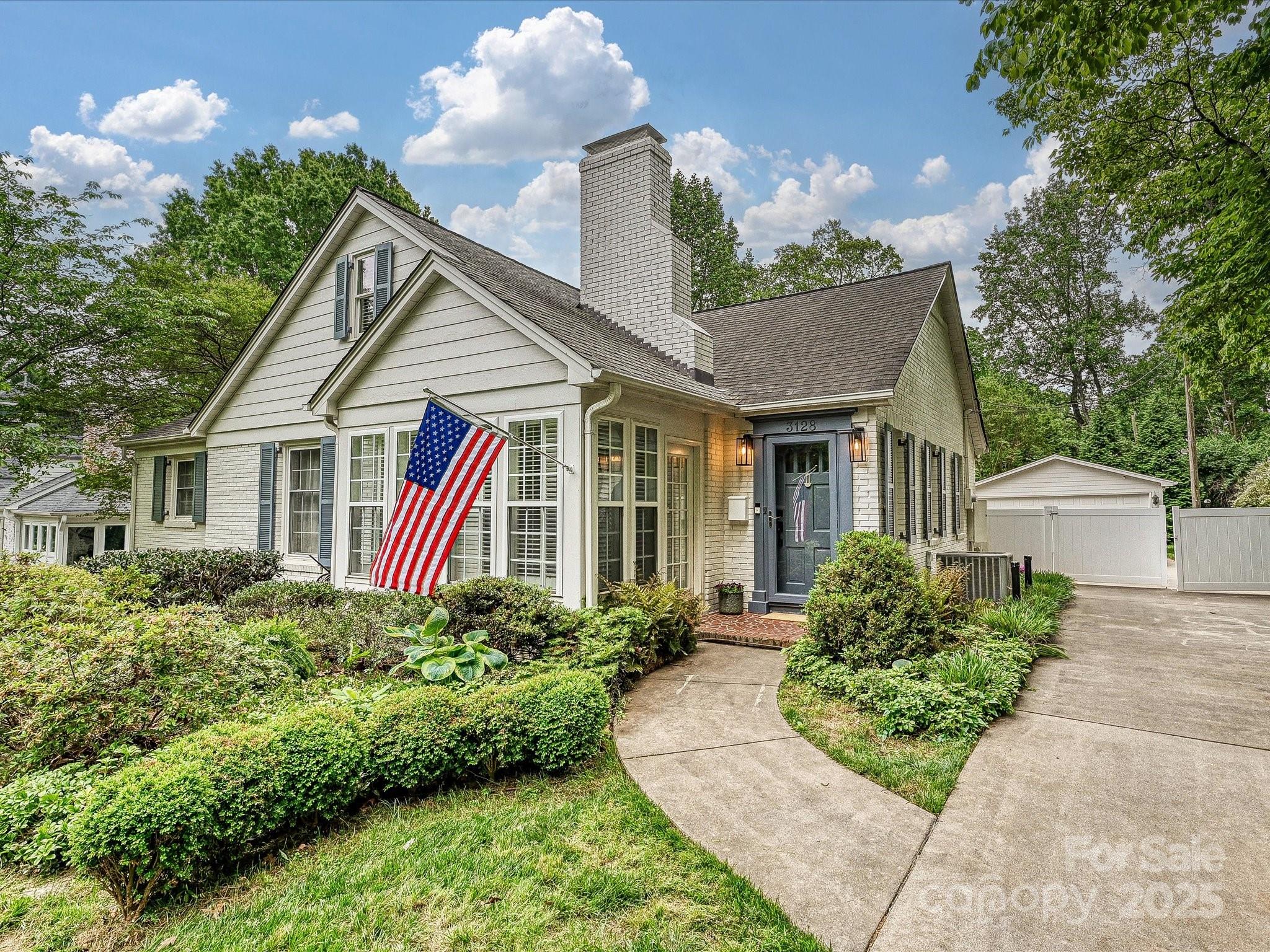 3128 Country Club Drive