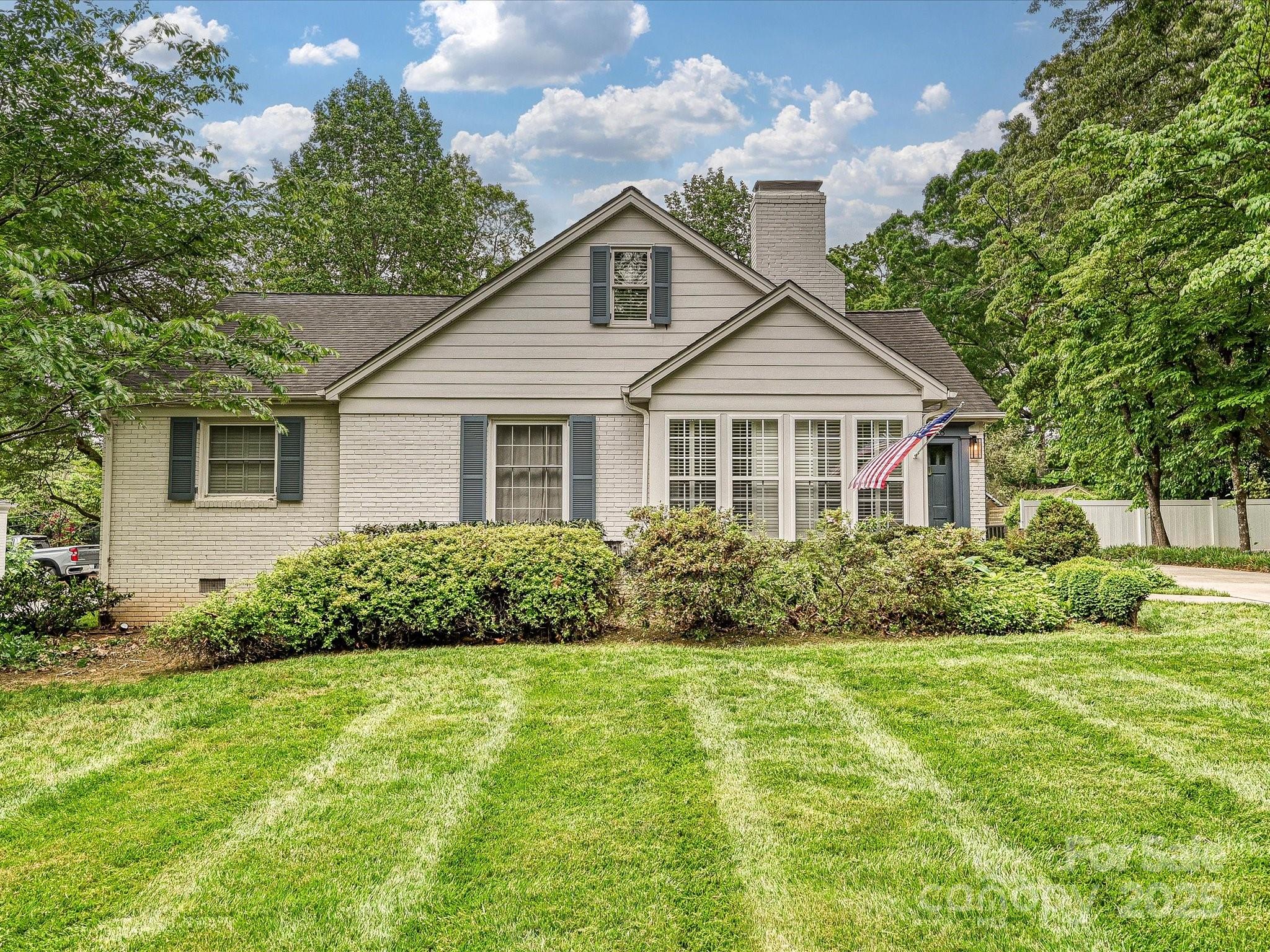 3128 Country Club Drive