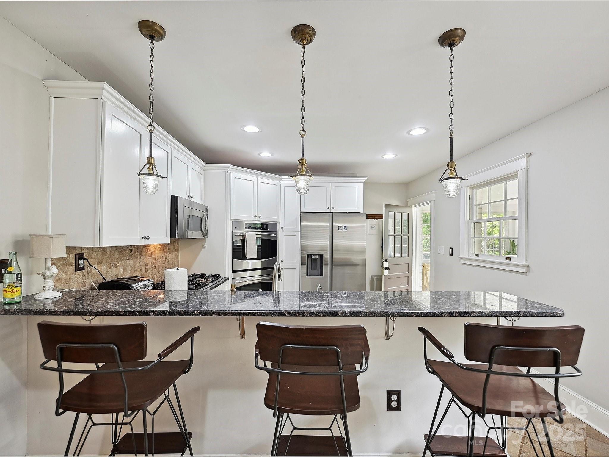 3128 Country Club Drive