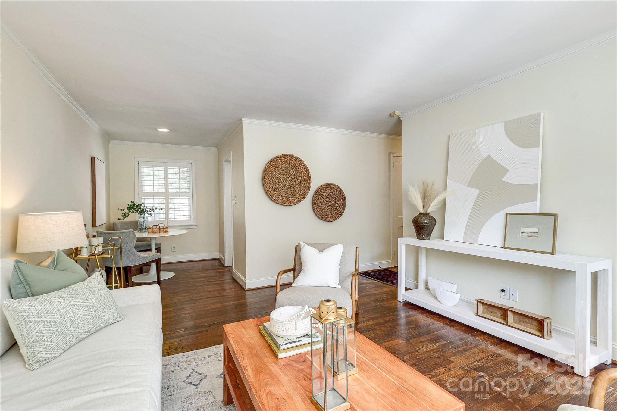 1904 Lynnwood Drive