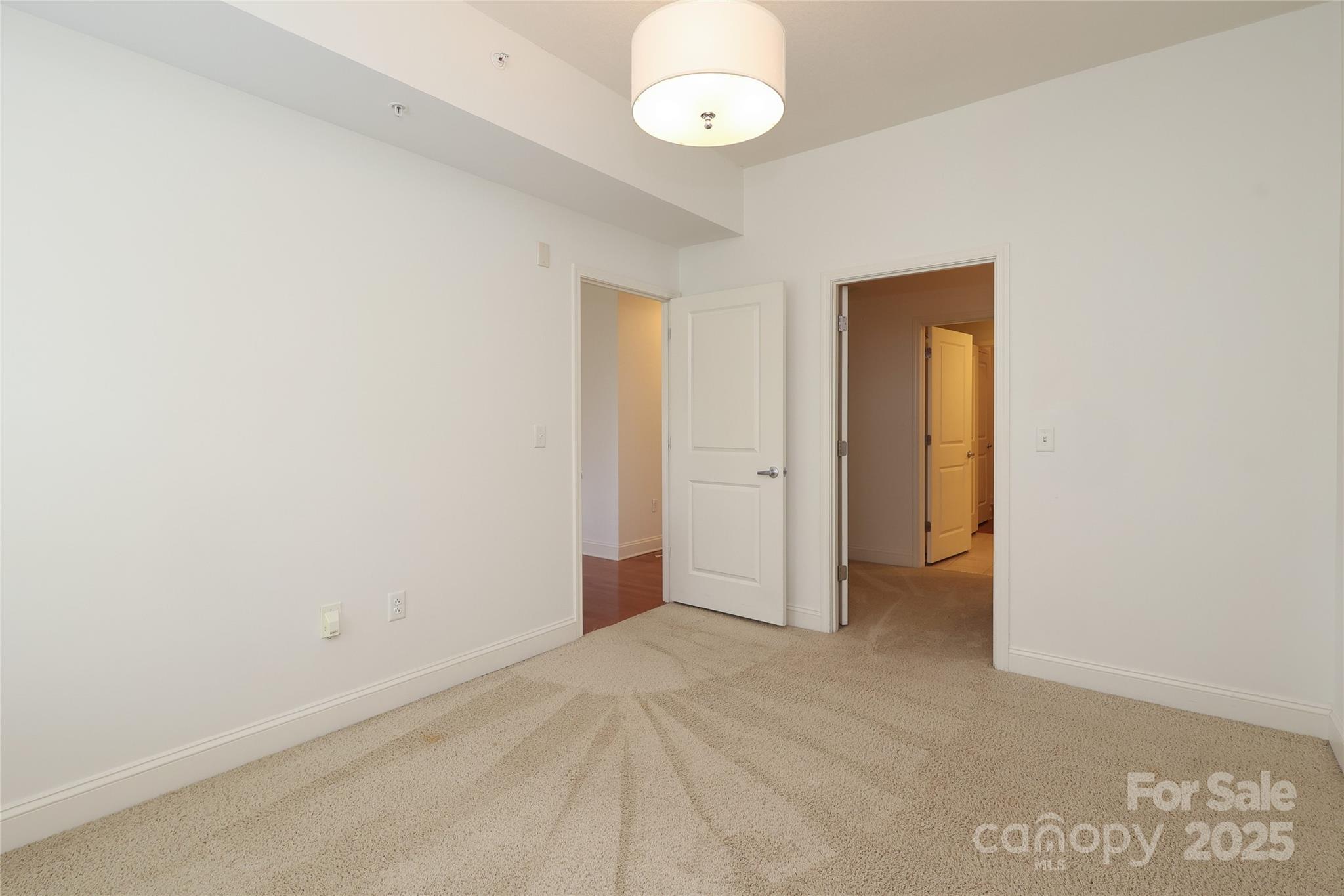 721 Governor Morrison Street Unit: 520