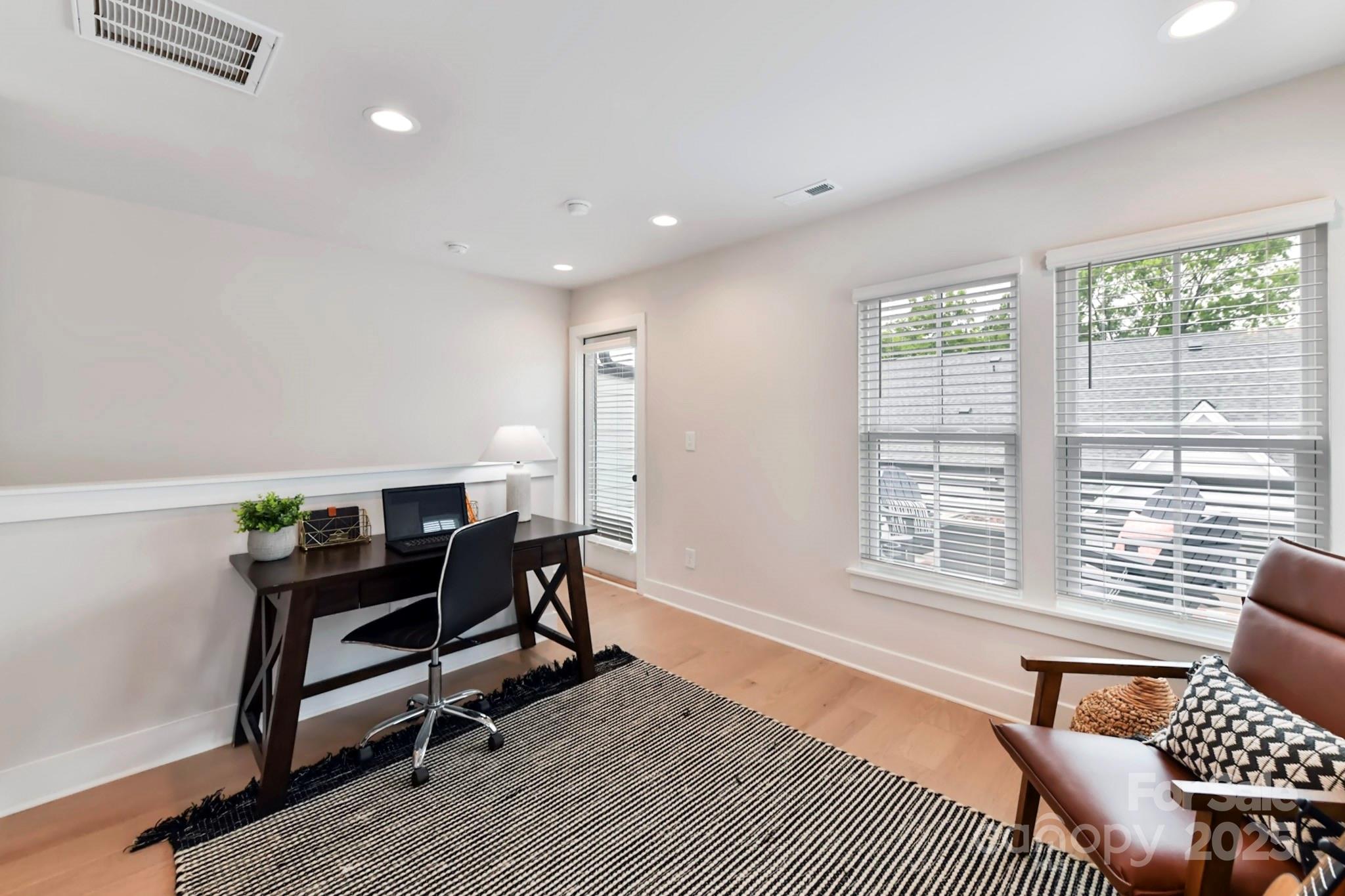 316 S Turner Avenue Unit: 11
