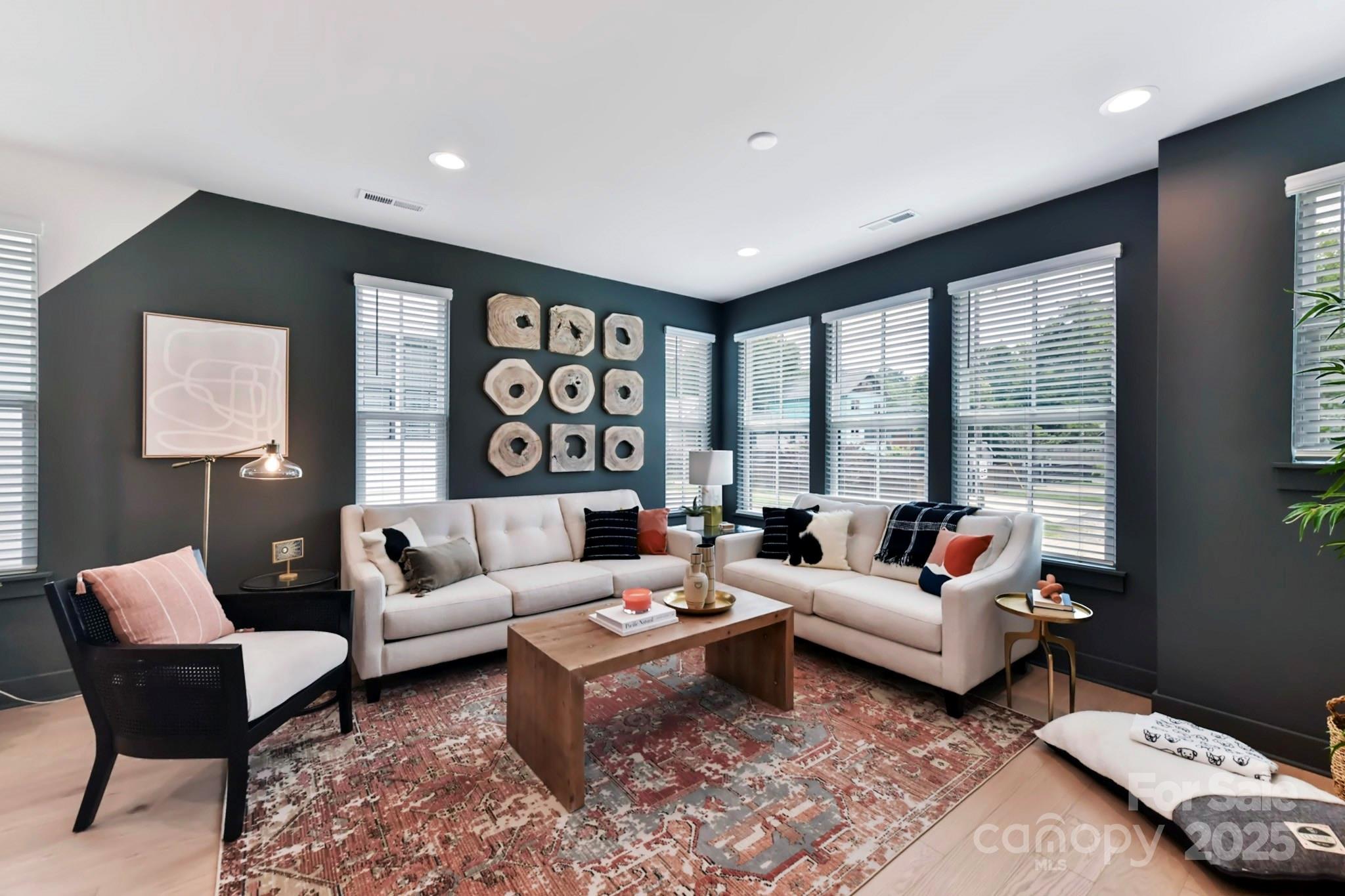 316 S Turner Avenue Unit: 11