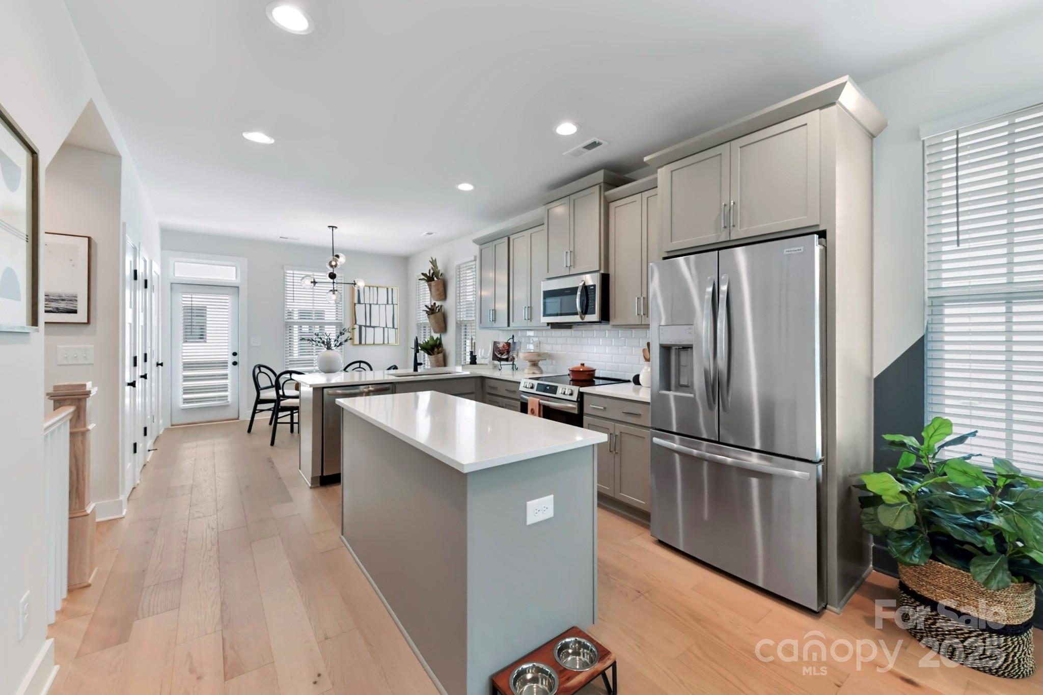 316 S Turner Avenue Unit: 11