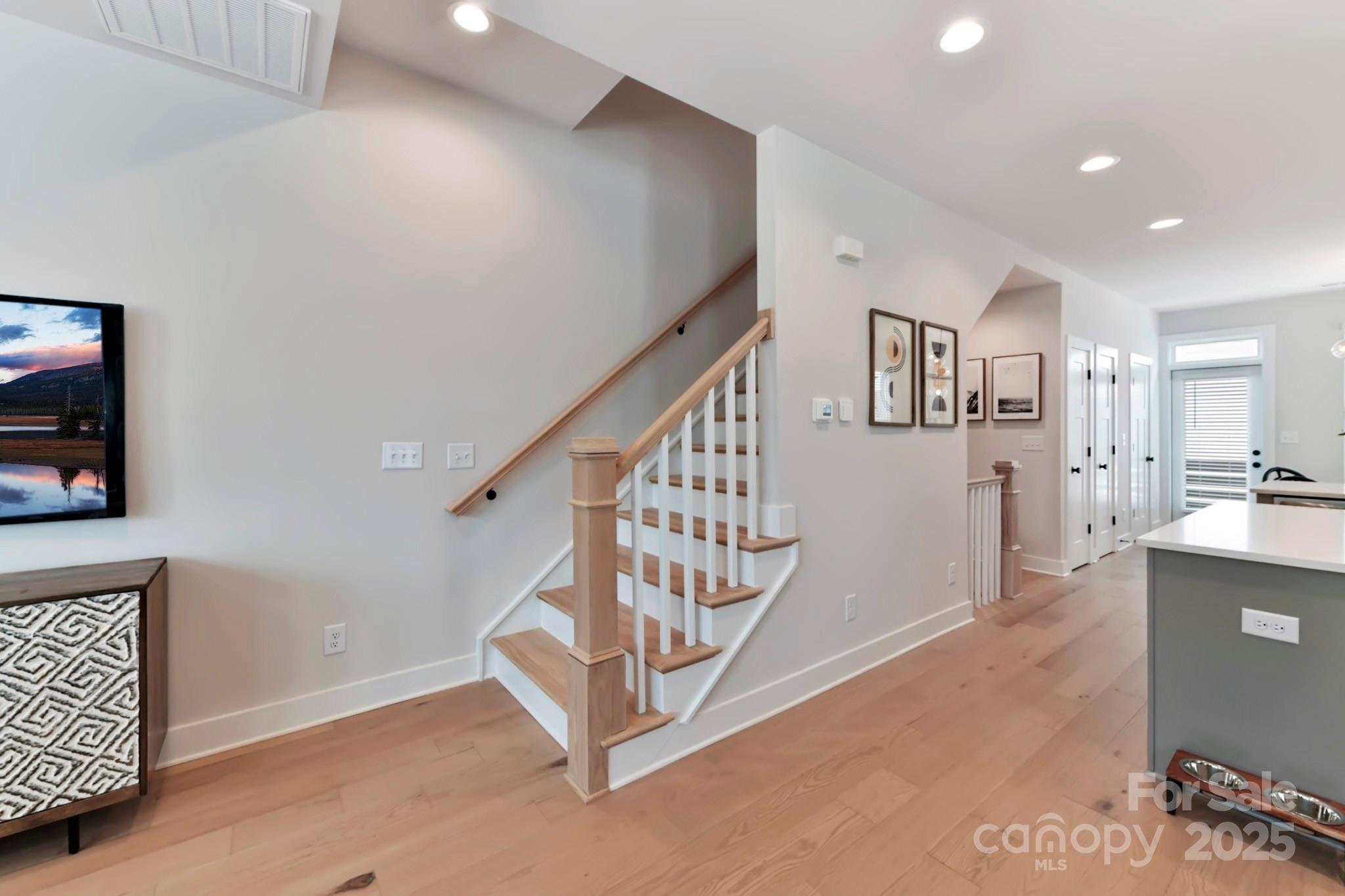 316 S Turner Avenue Unit: 11