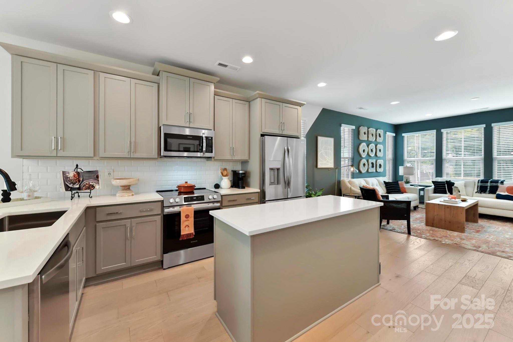 316 S Turner Avenue Unit: 11