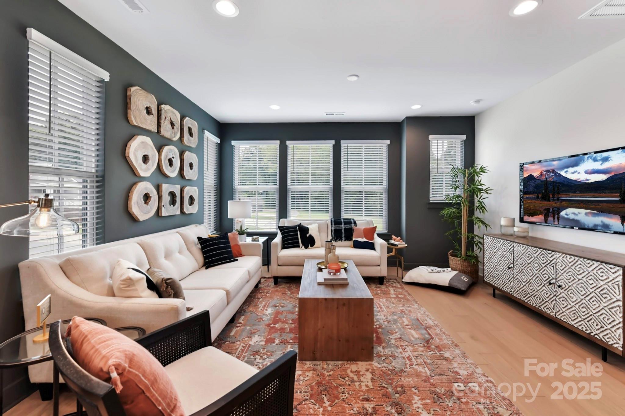 316 S Turner Avenue Unit: 11