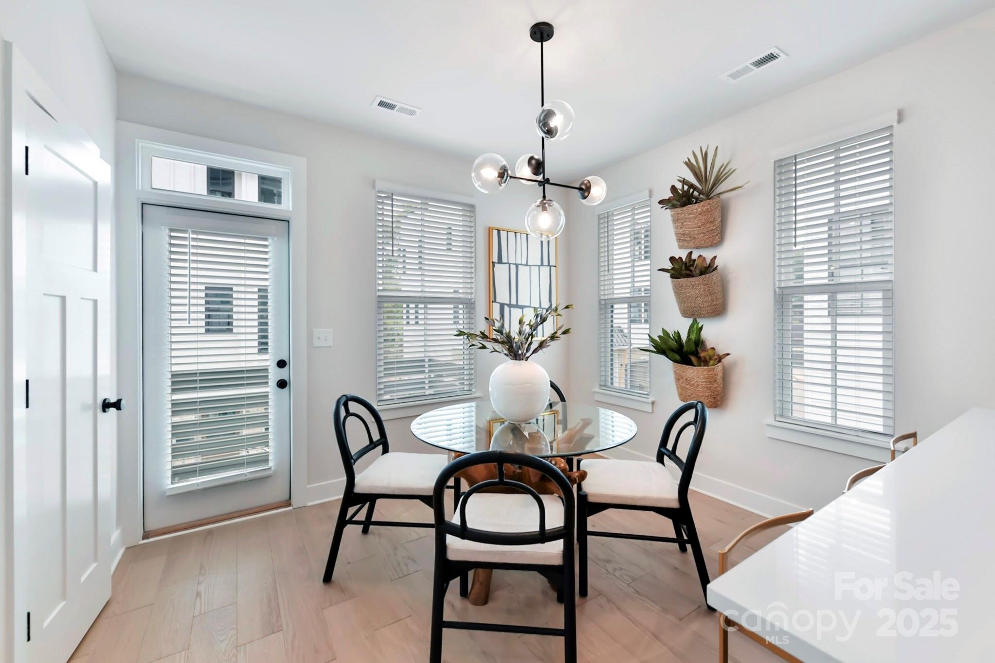 316 S Turner Avenue Unit: 11