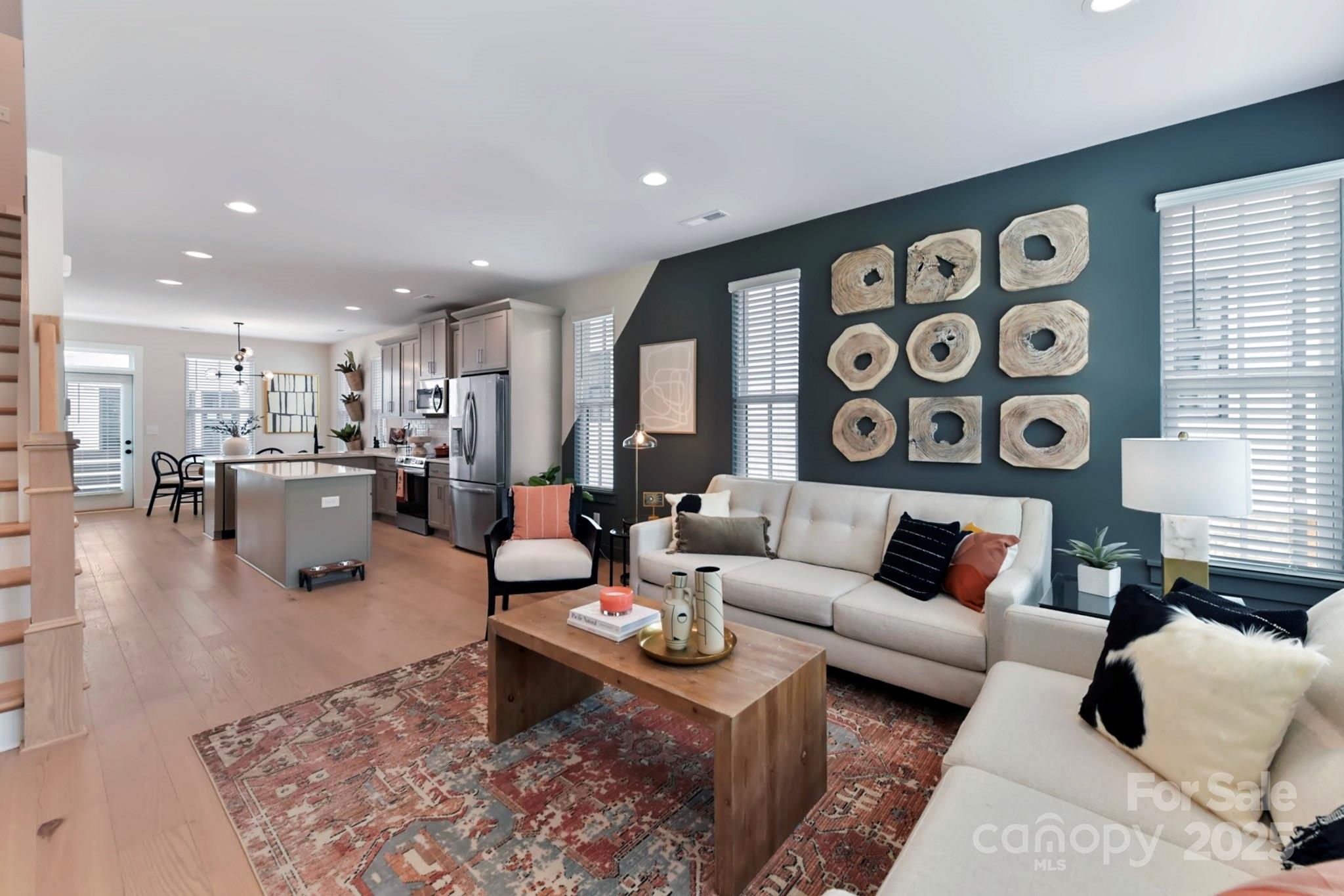316 S Turner Avenue Unit: 11