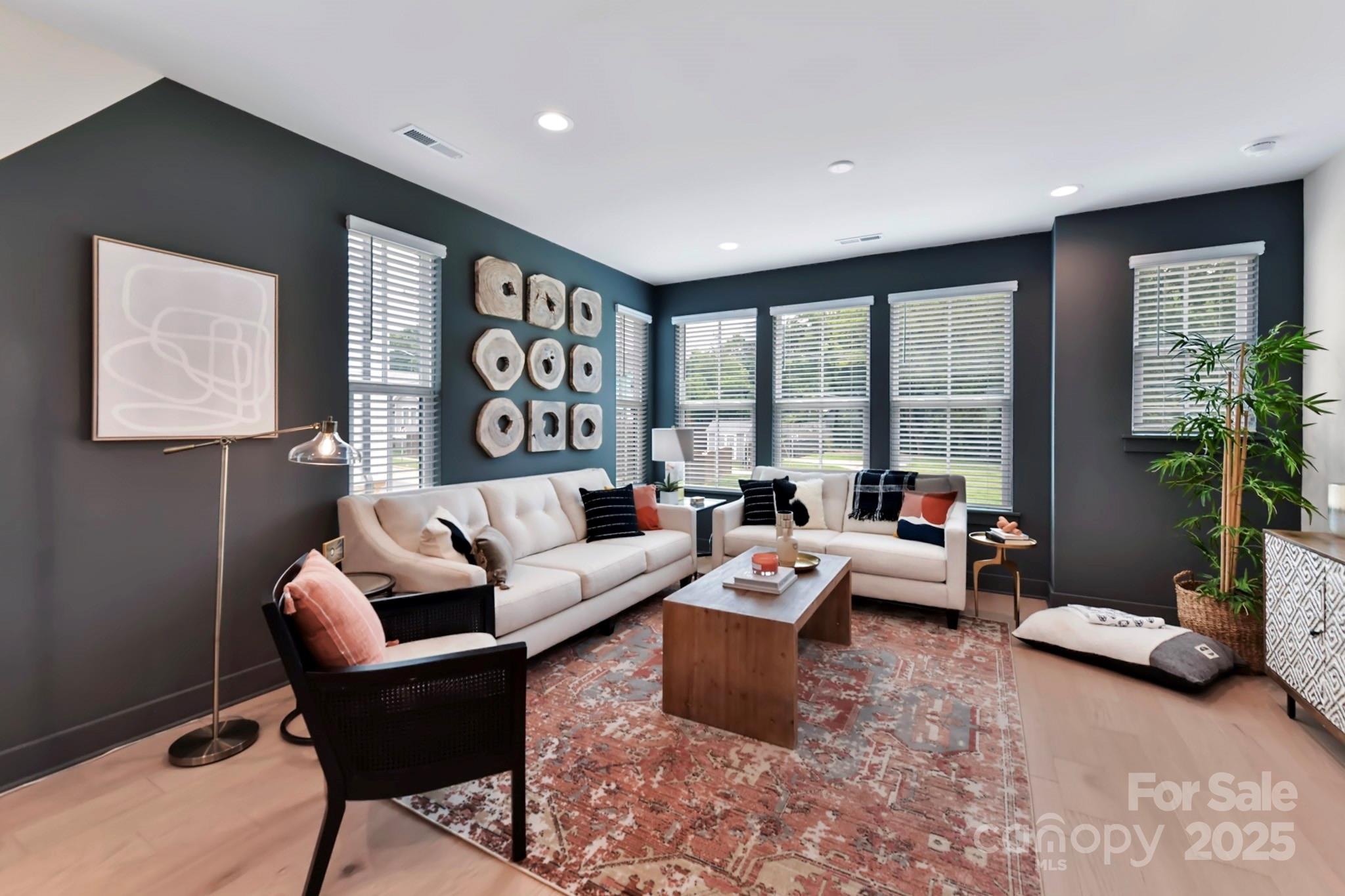 316 S Turner Avenue Unit: 11