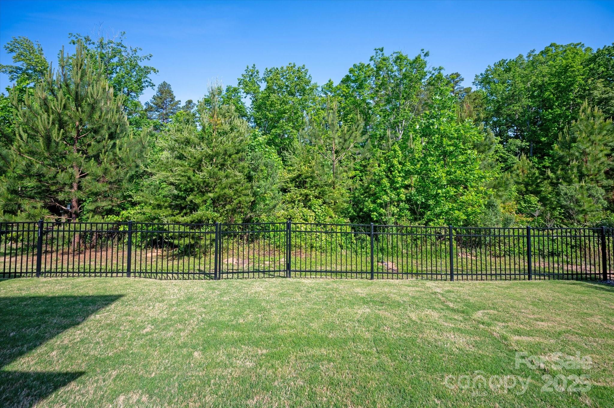 1260 Thomas Knapp Parkway