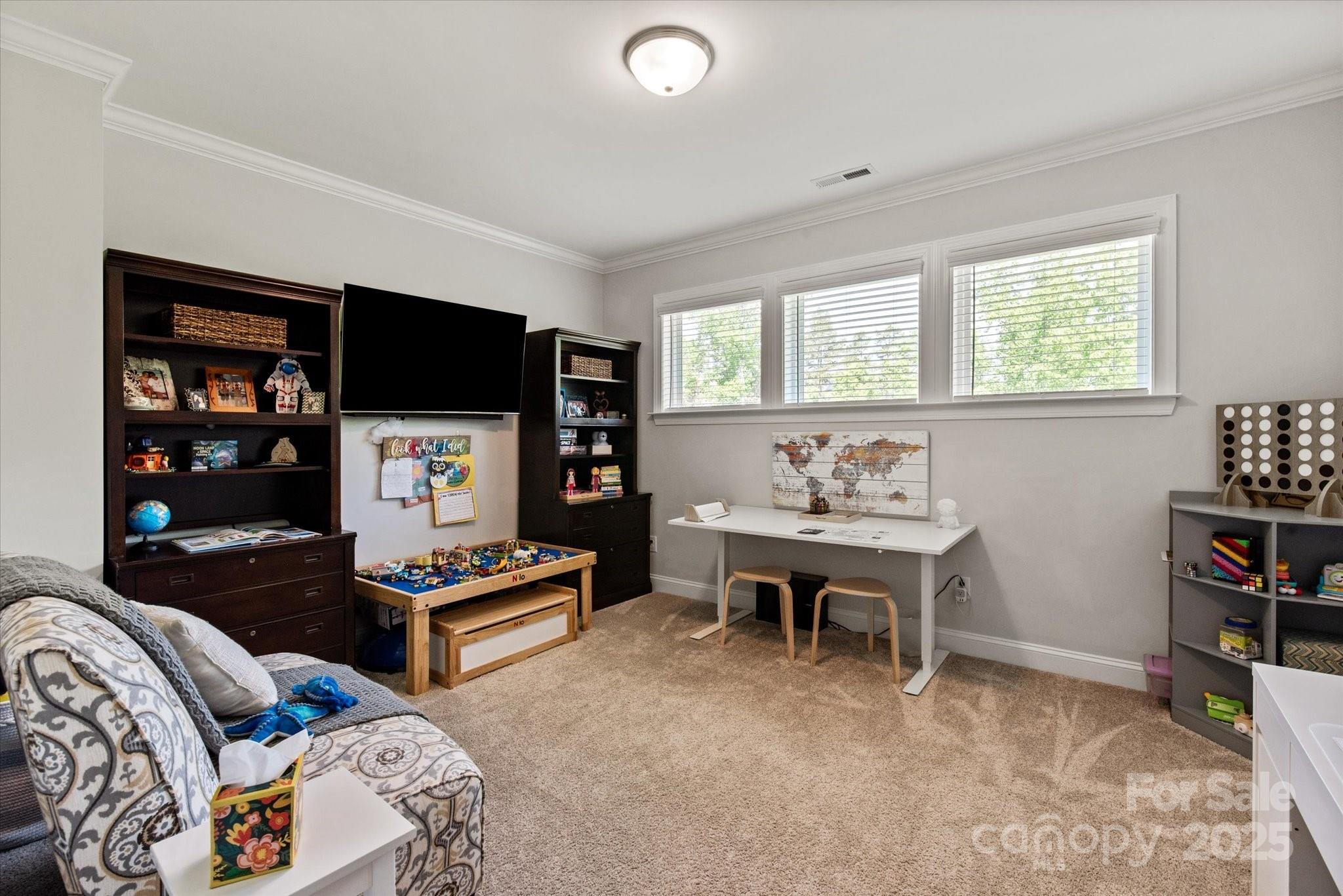 1260 Thomas Knapp Parkway