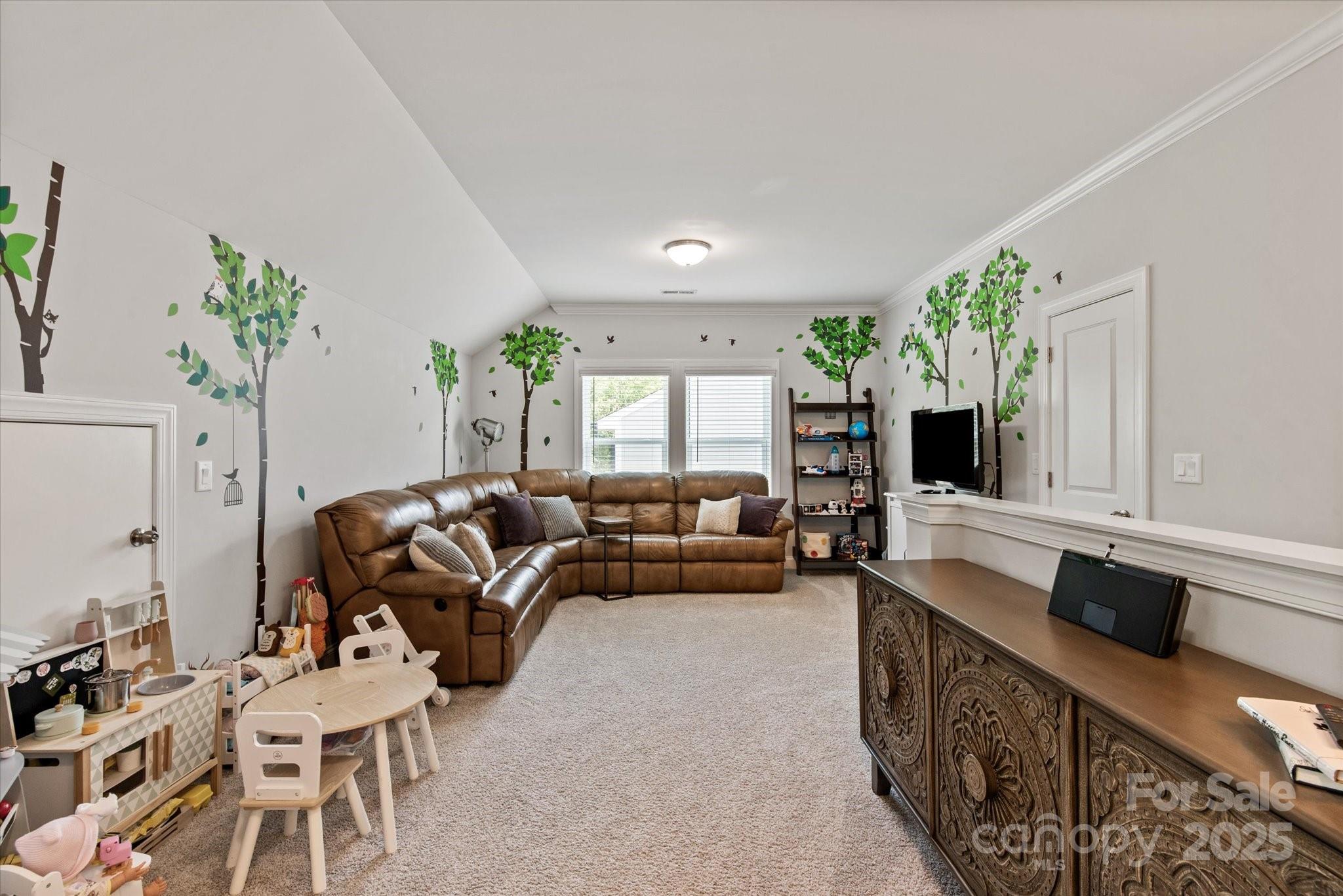 1260 Thomas Knapp Parkway