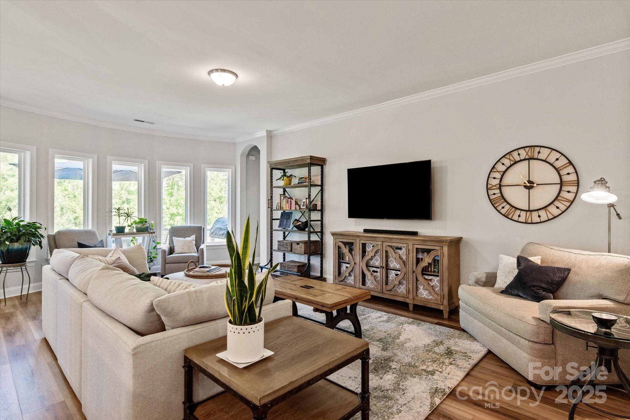 1260 Thomas Knapp Parkway
