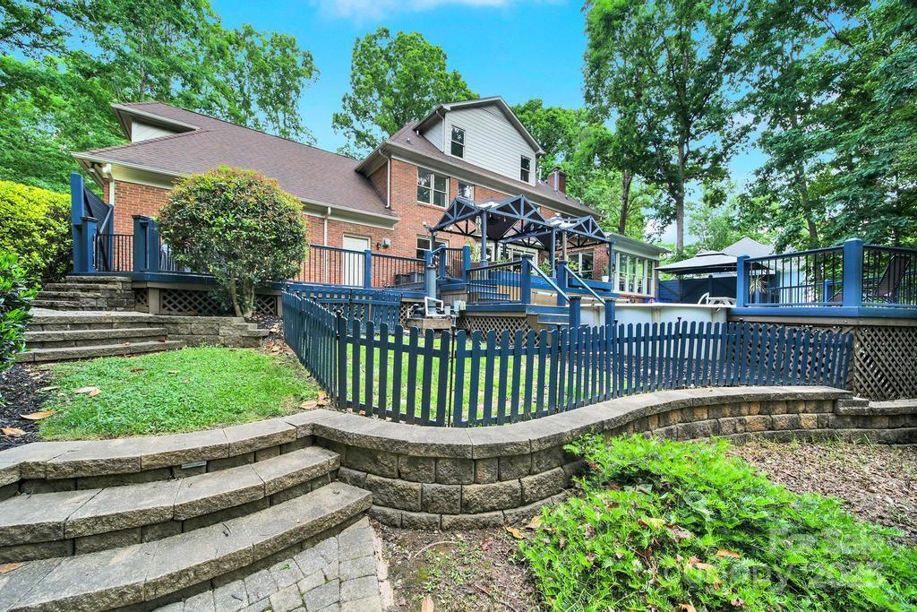 8524 Quarters Lane