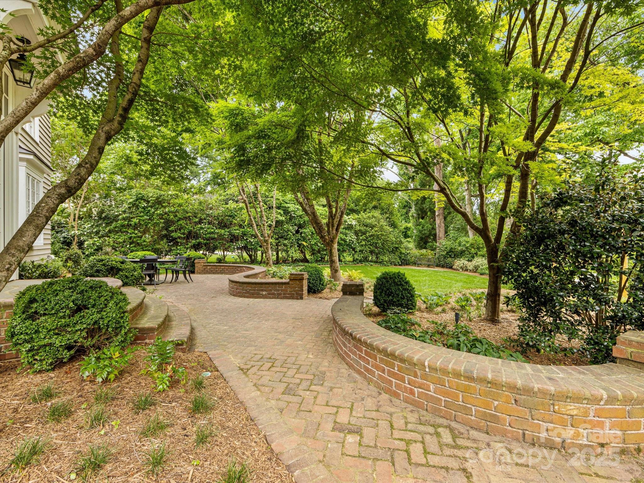 2611 Forest Drive