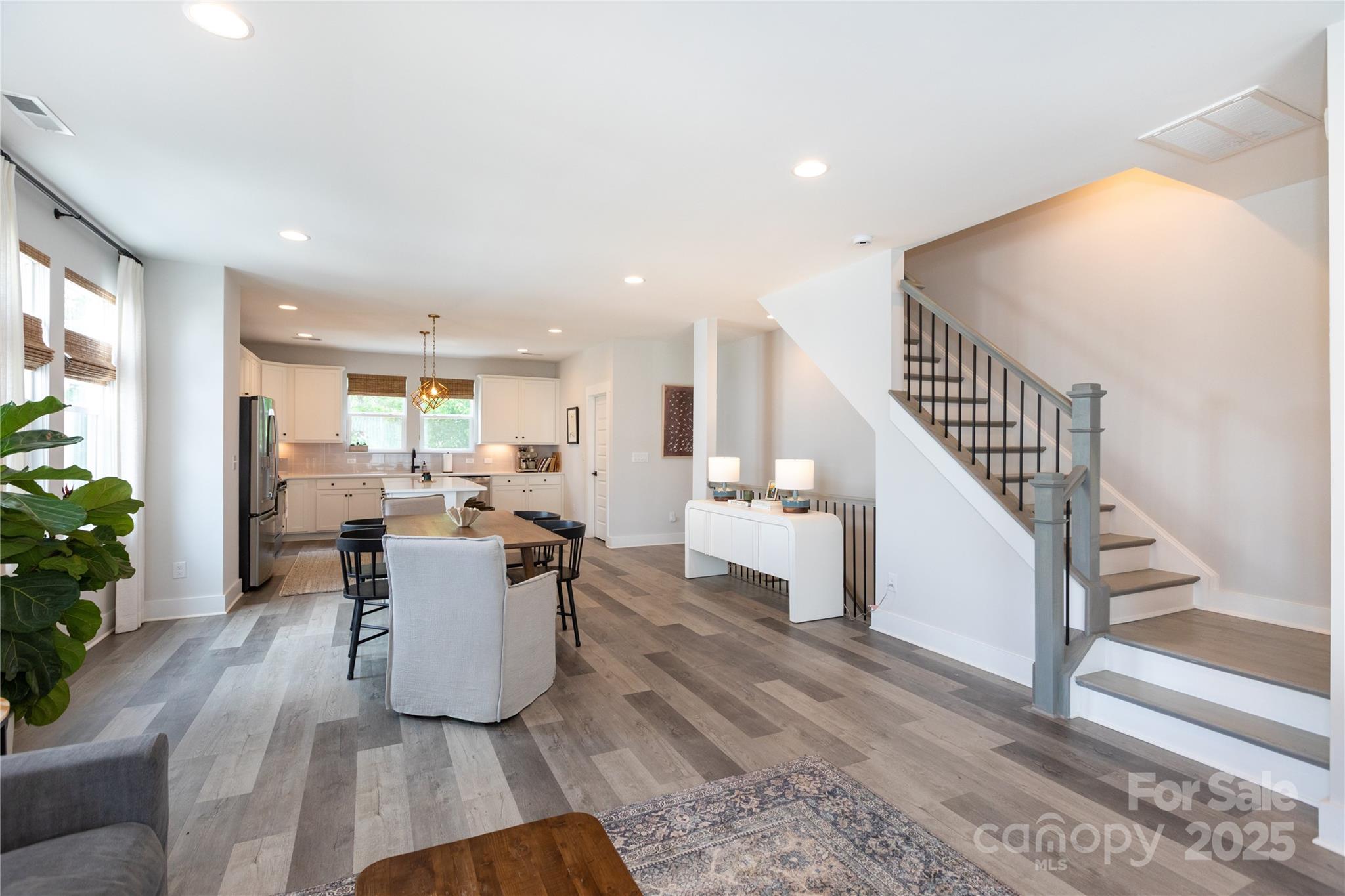 2254 Electric Lane