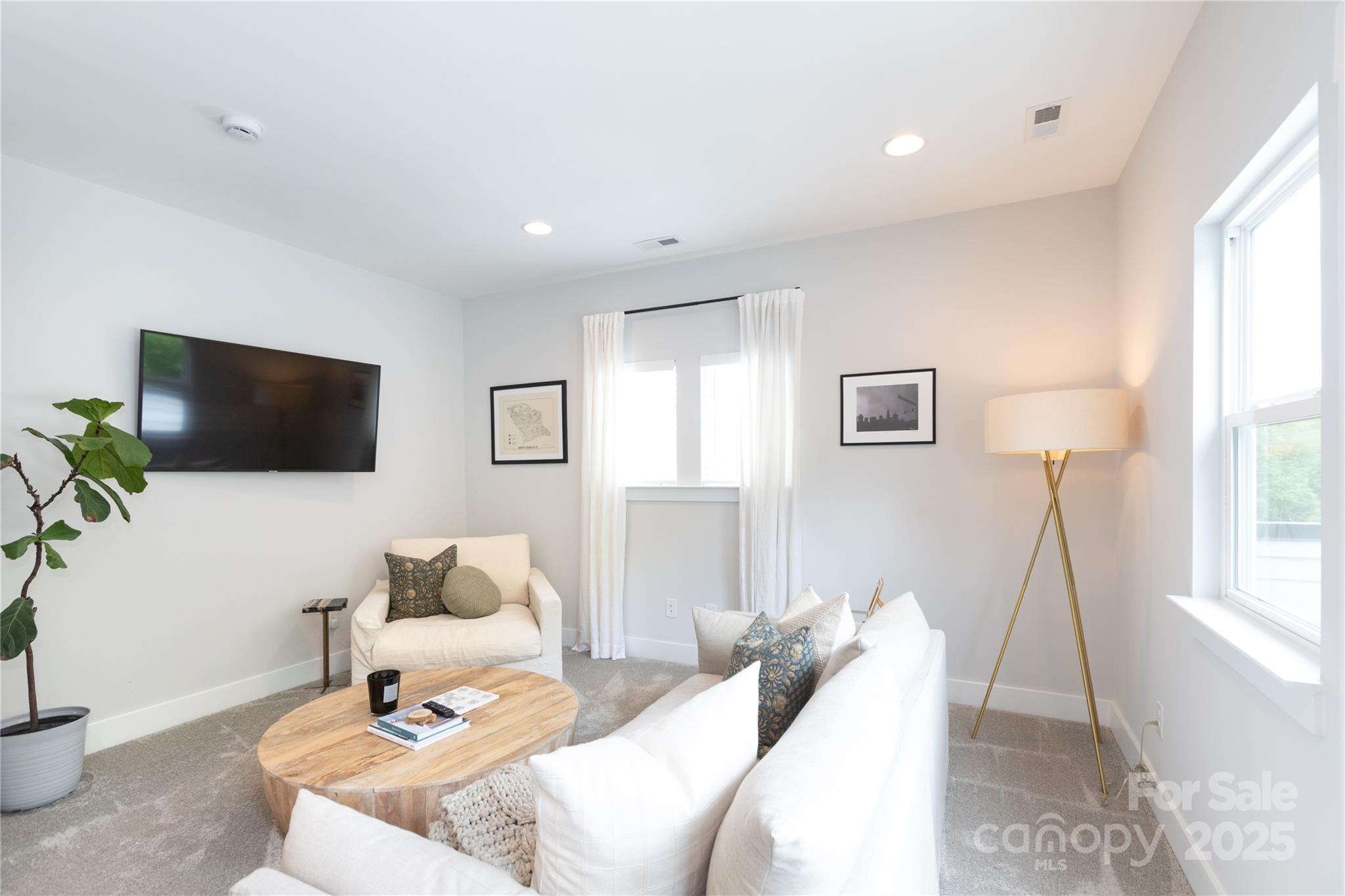 2254 Electric Lane