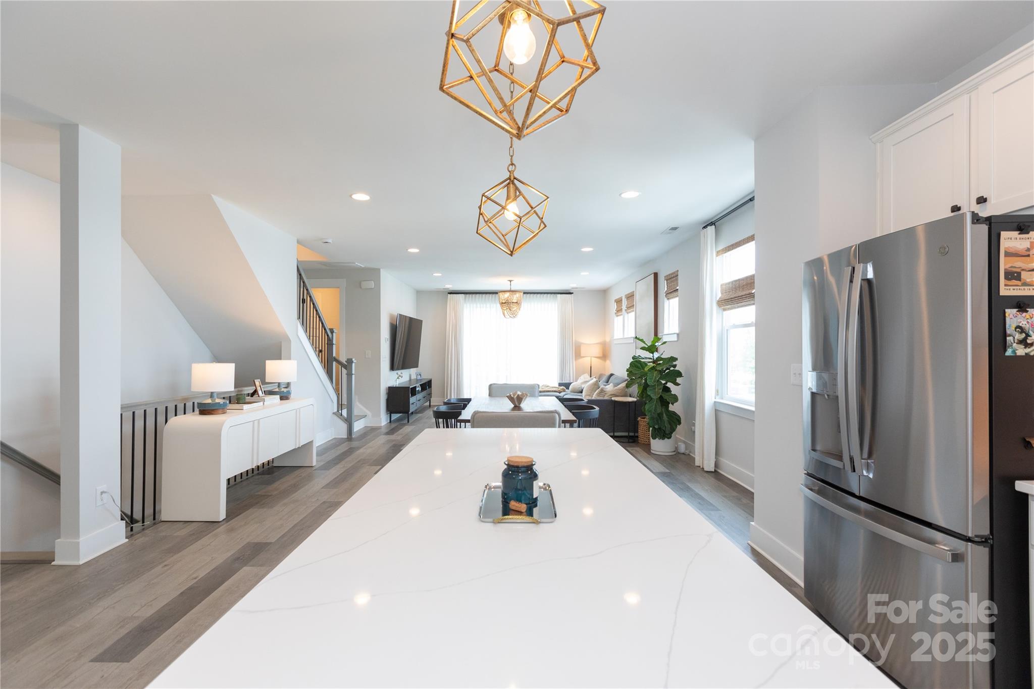 2254 Electric Lane