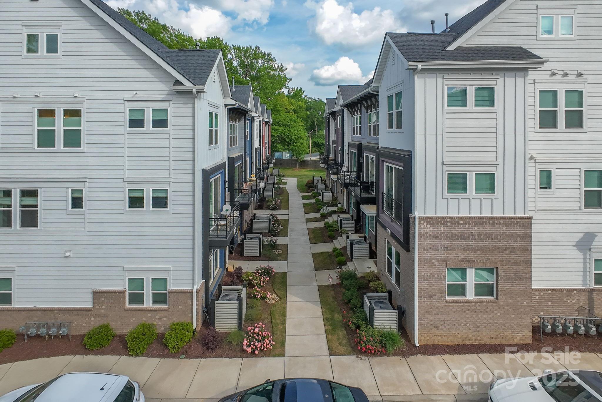 2254 Electric Lane