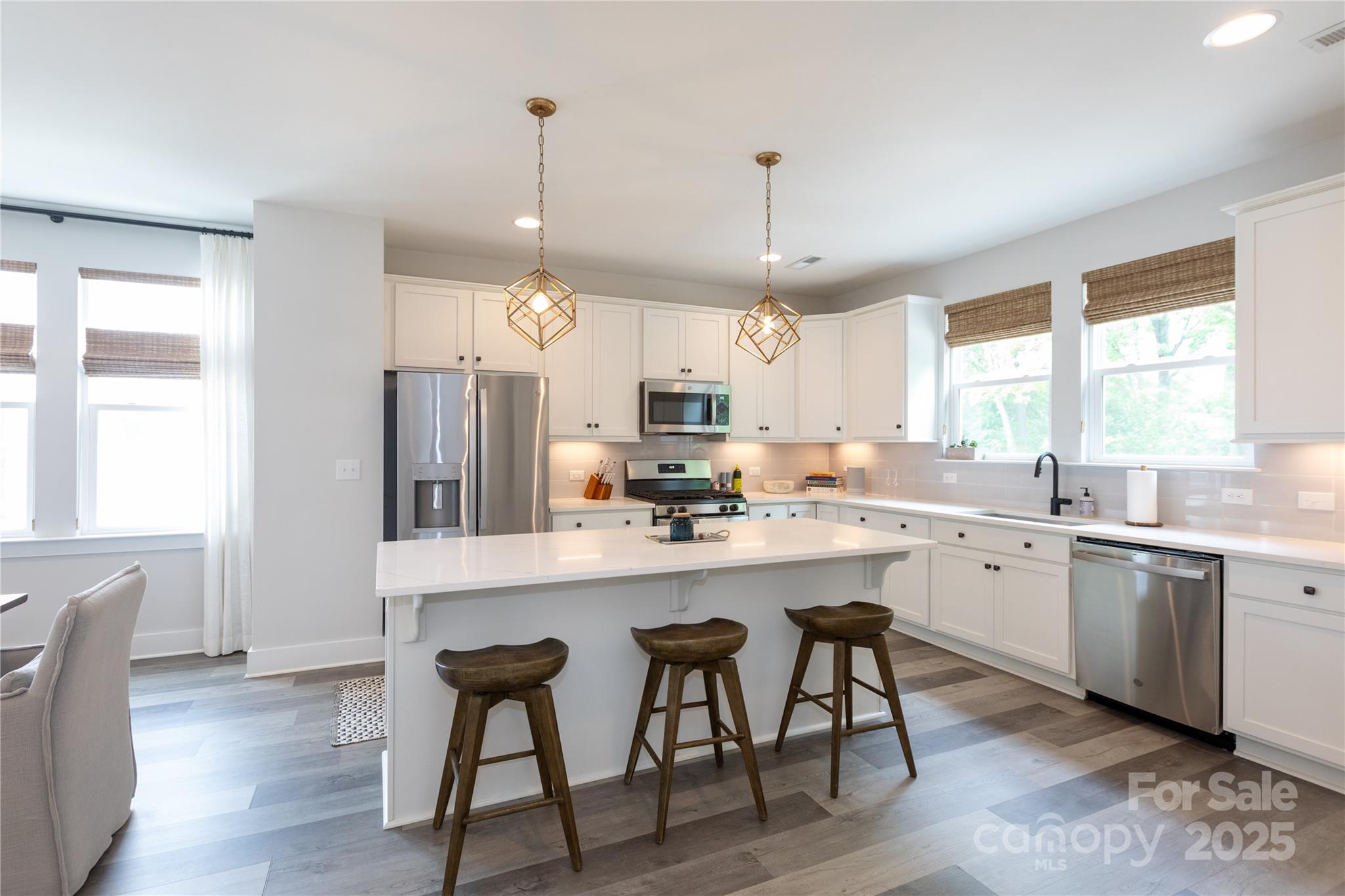 2254 Electric Lane