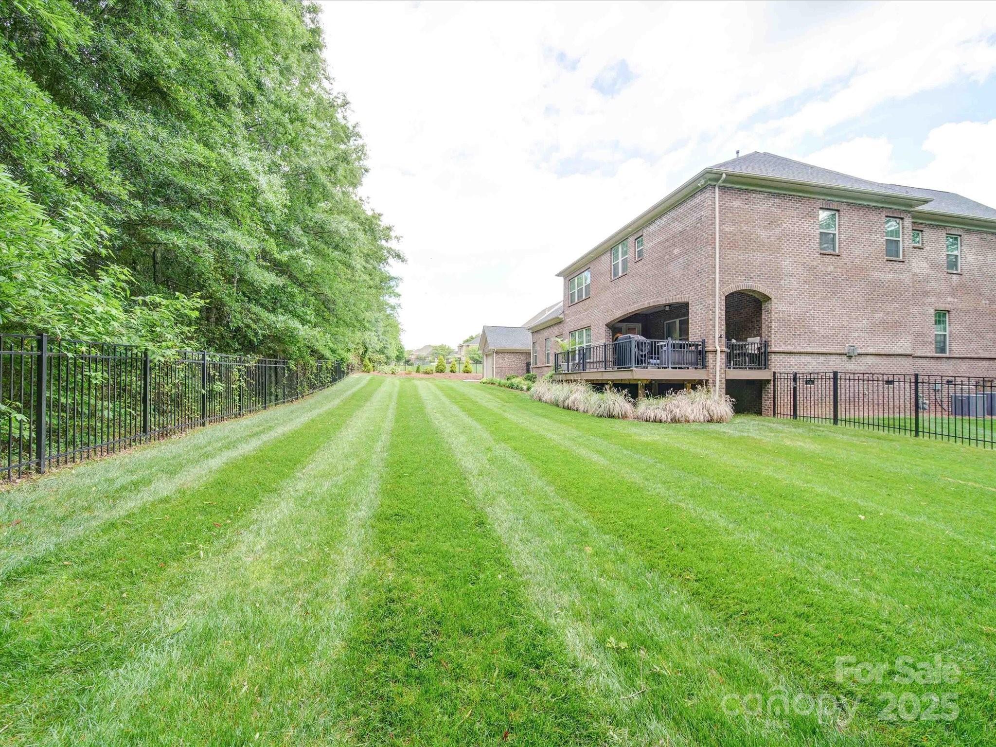 6004 Quintessa Drive