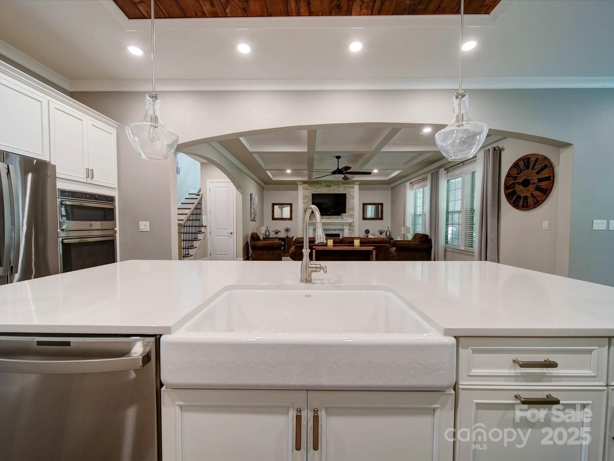 6004 Quintessa Drive