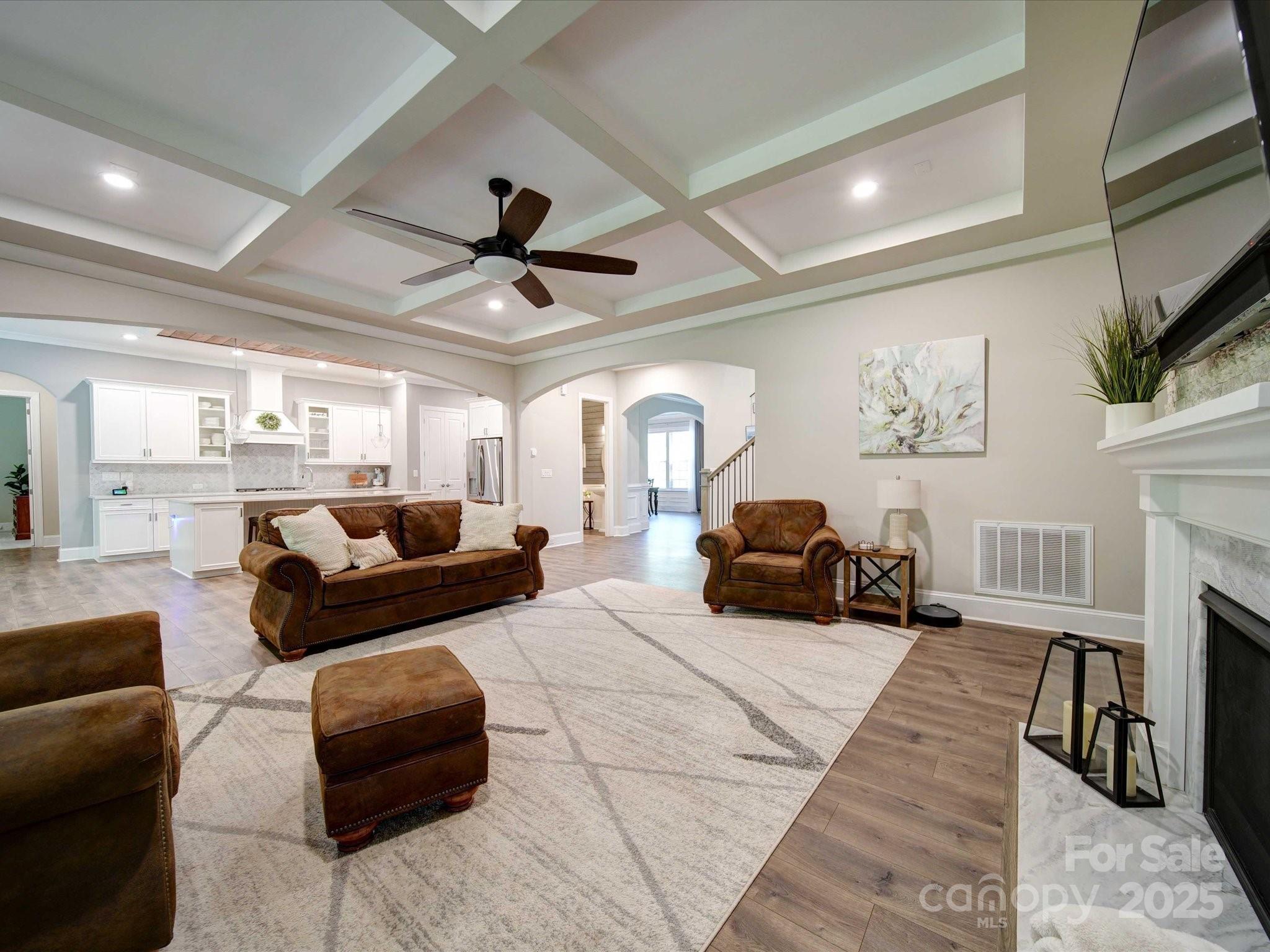 6004 Quintessa Drive