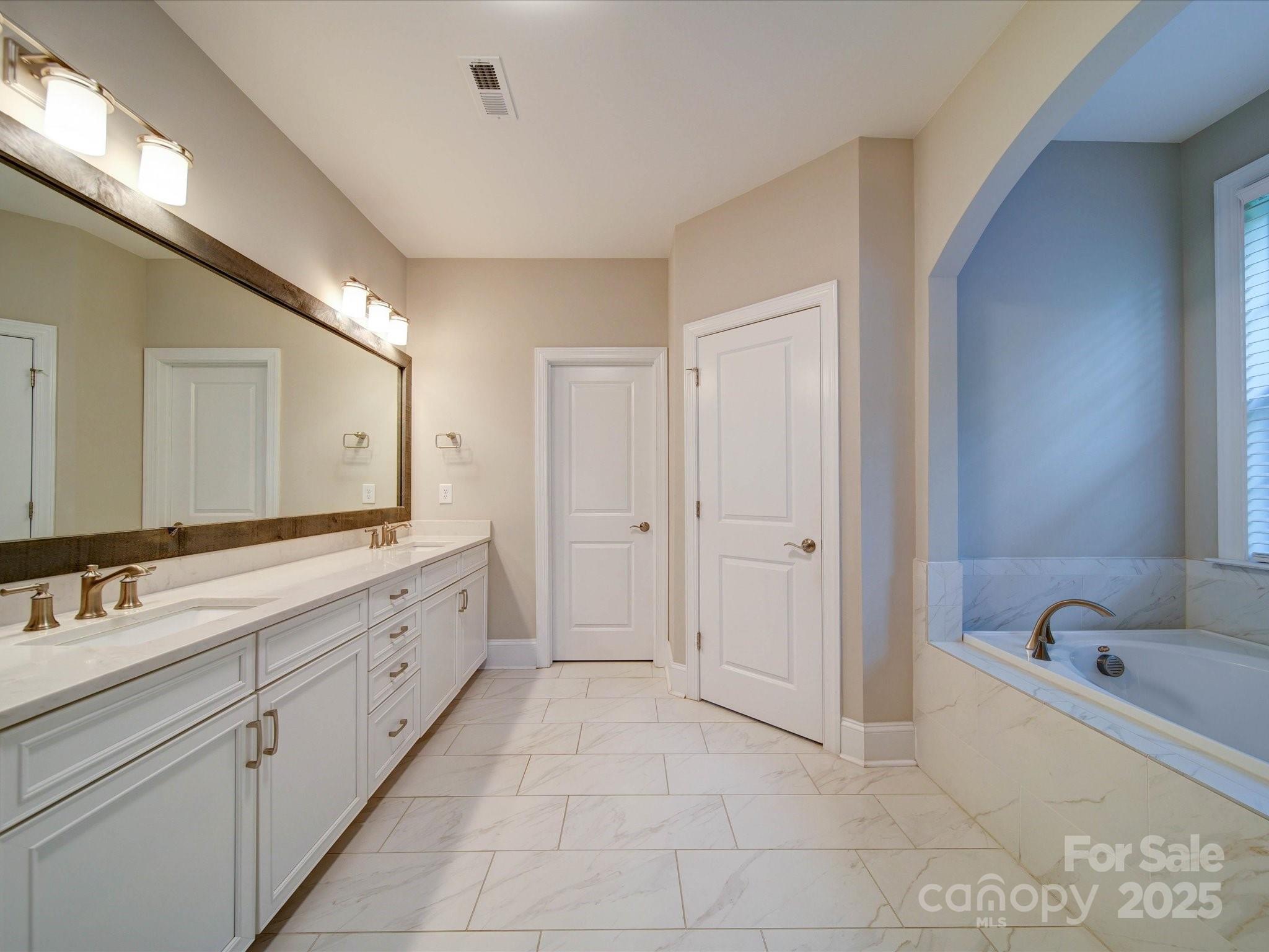 6004 Quintessa Drive