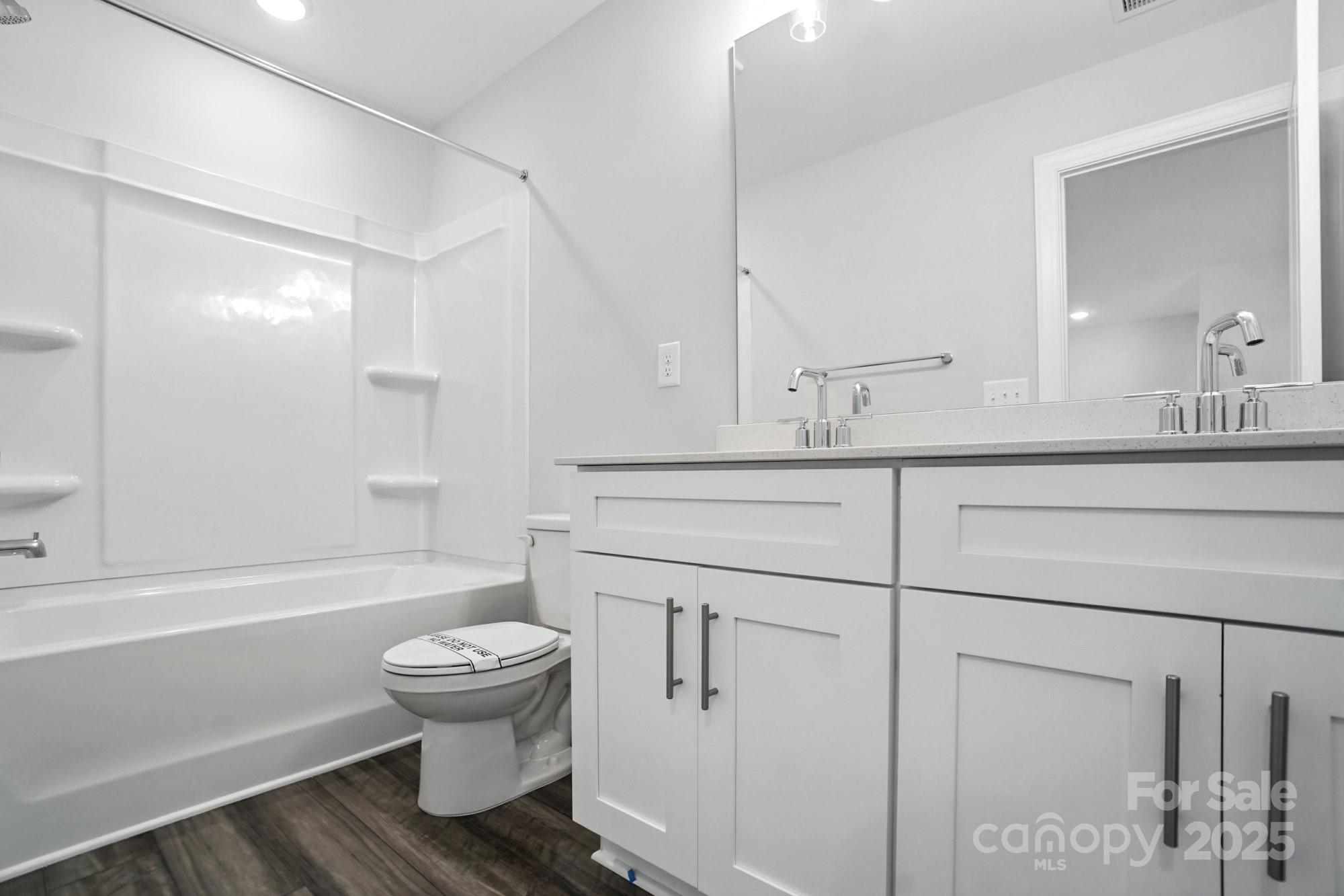 5103 Heathland Drive Unit: 50