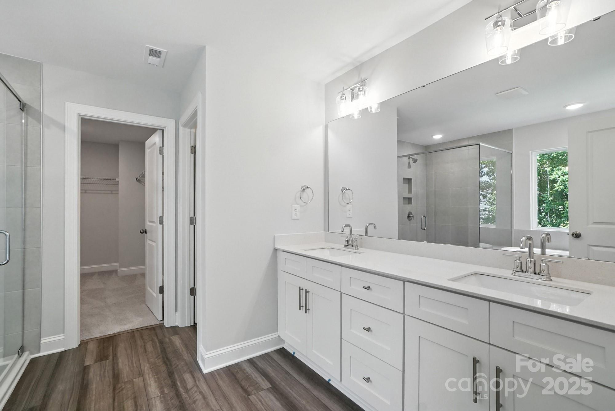 5103 Heathland Drive Unit: 50