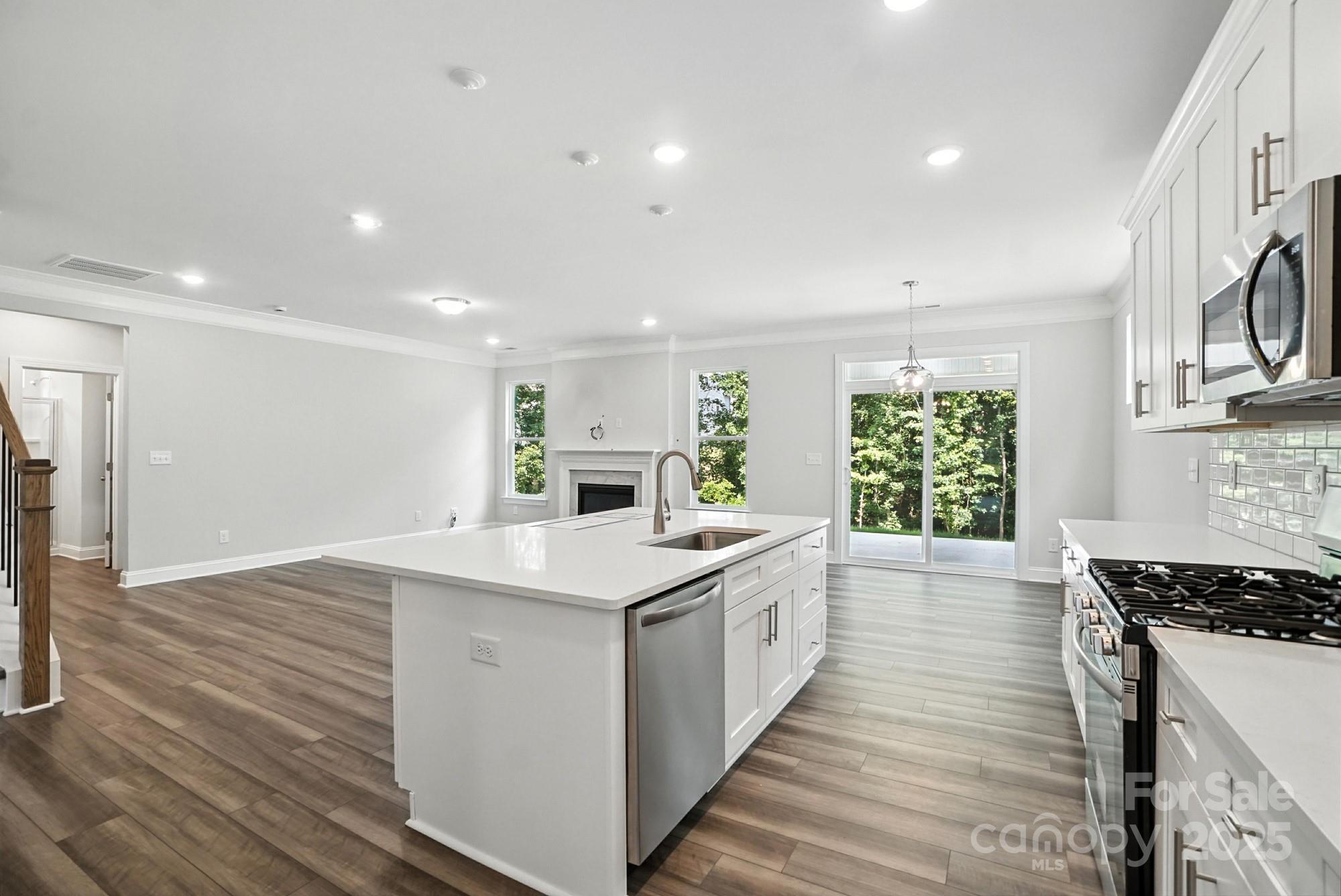 5103 Heathland Drive Unit: 50