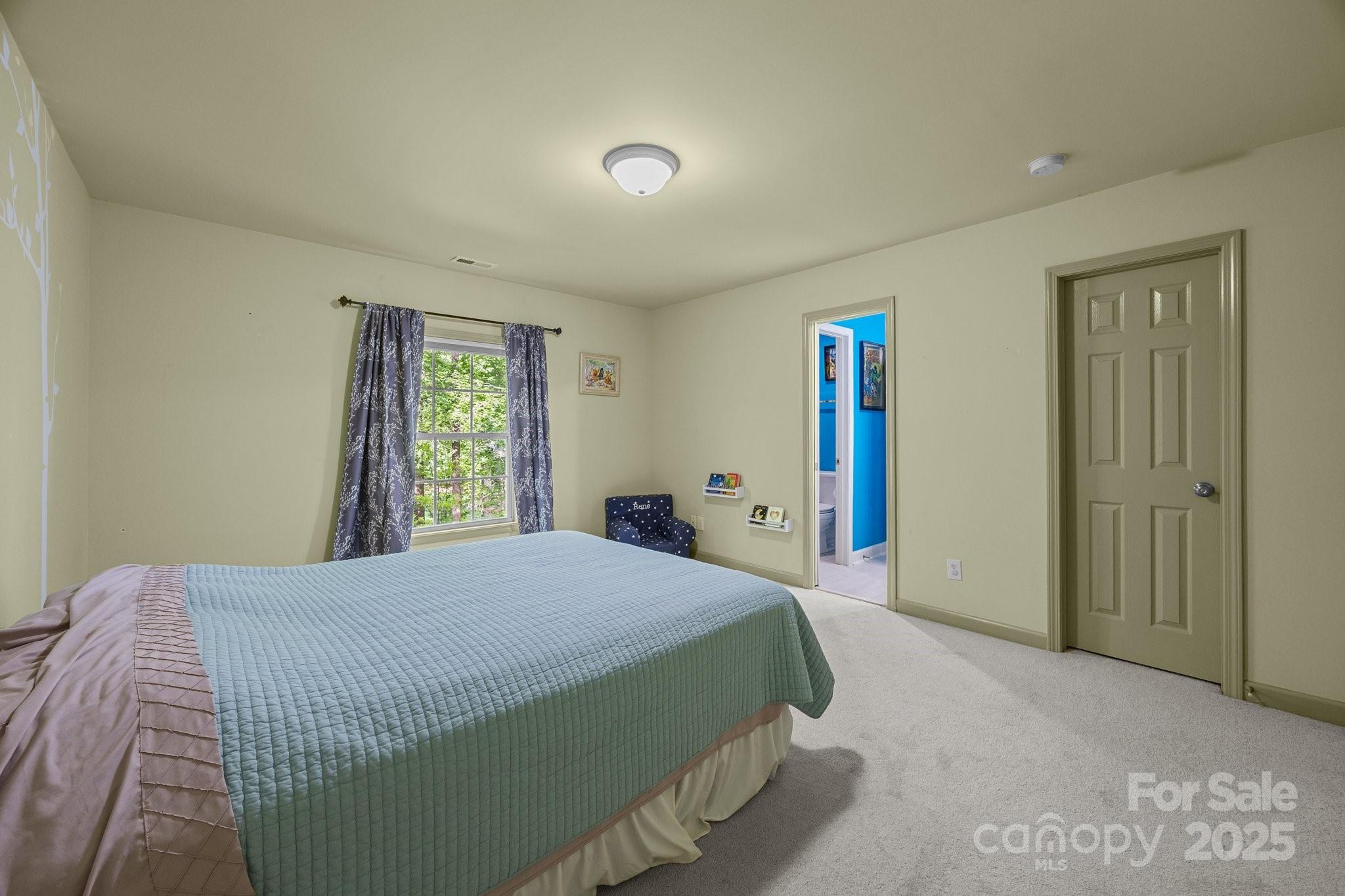 1108 Longwood Court