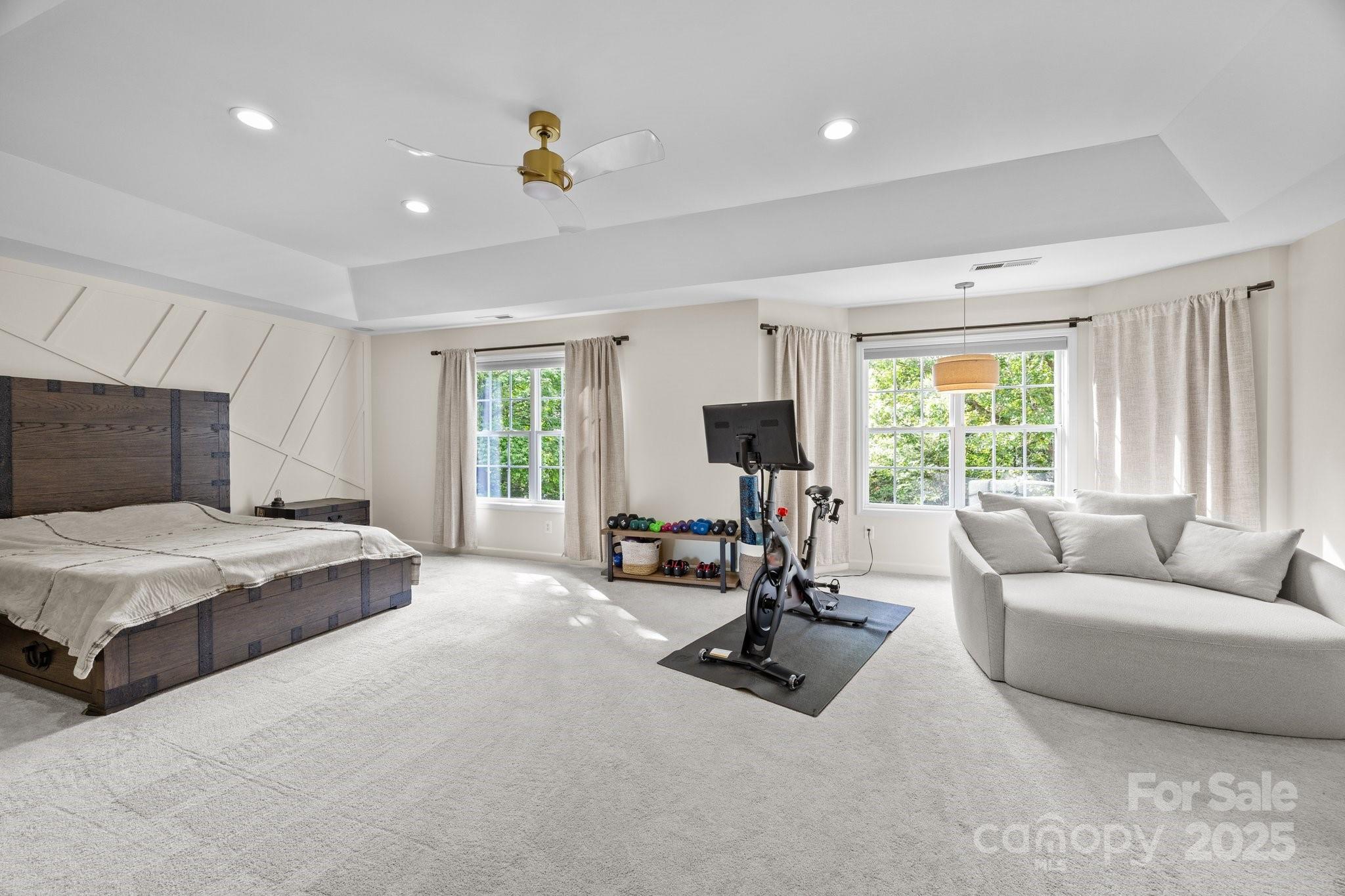 1108 Longwood Court