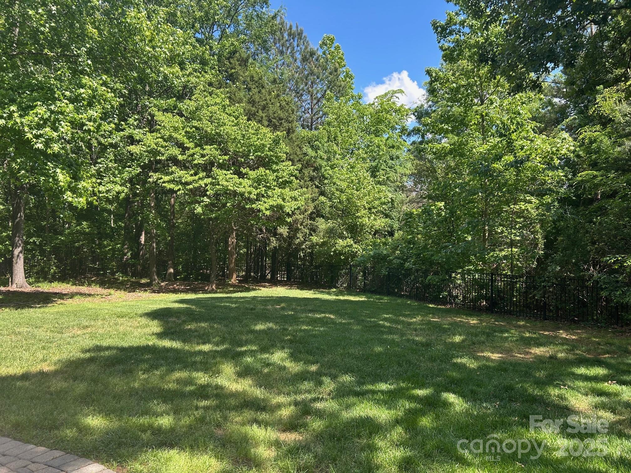 1108 Longwood Court