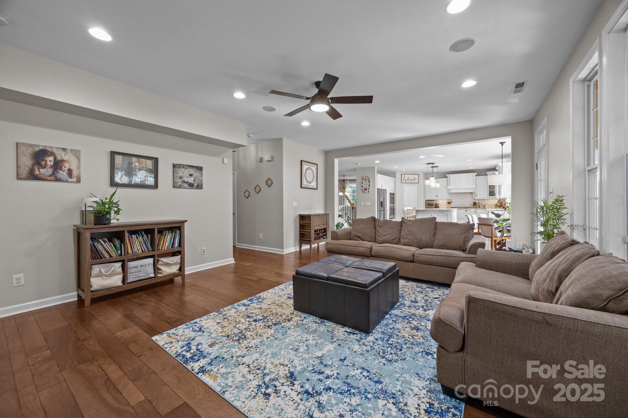 1108 Longwood Court