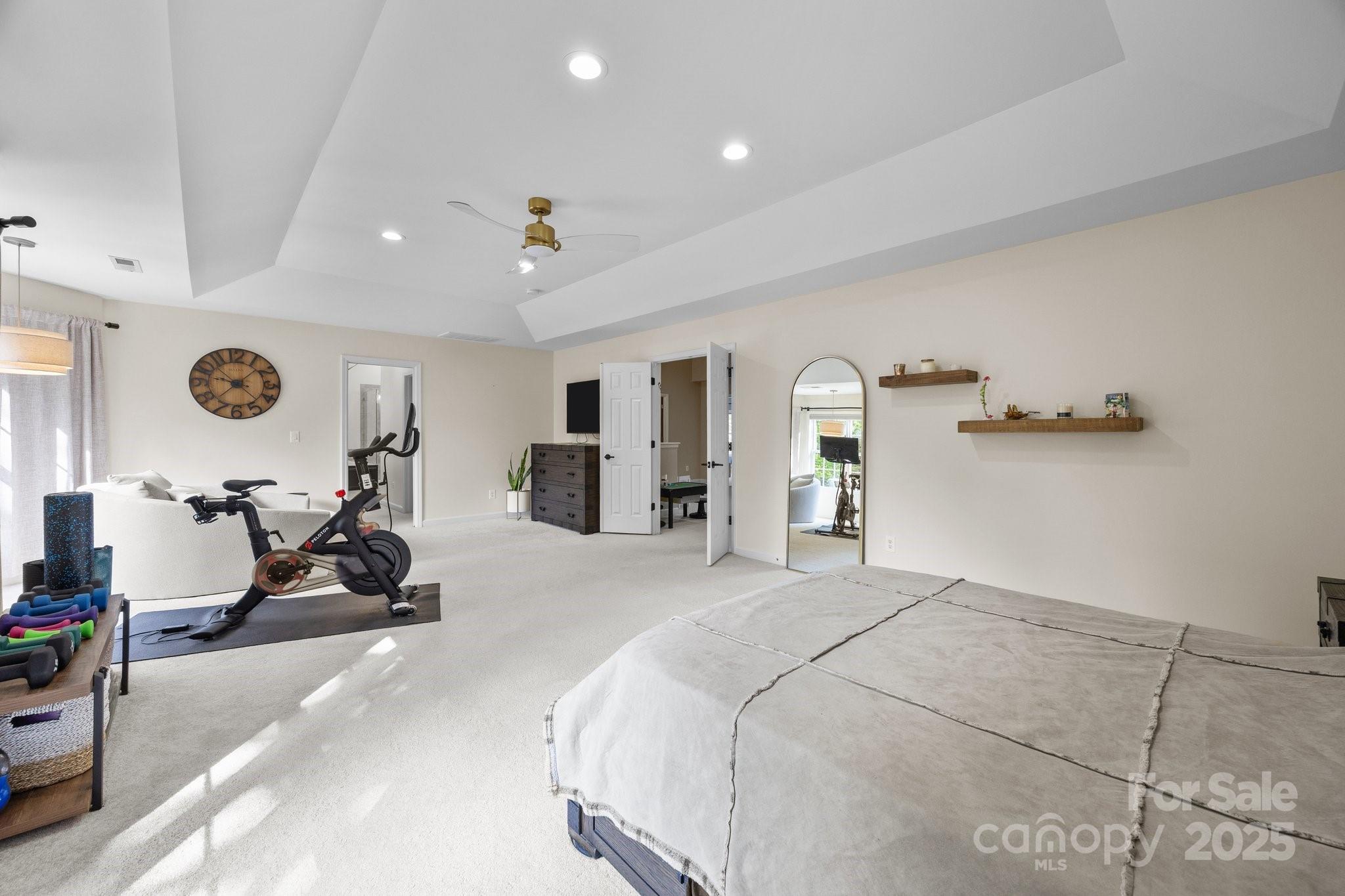 1108 Longwood Court