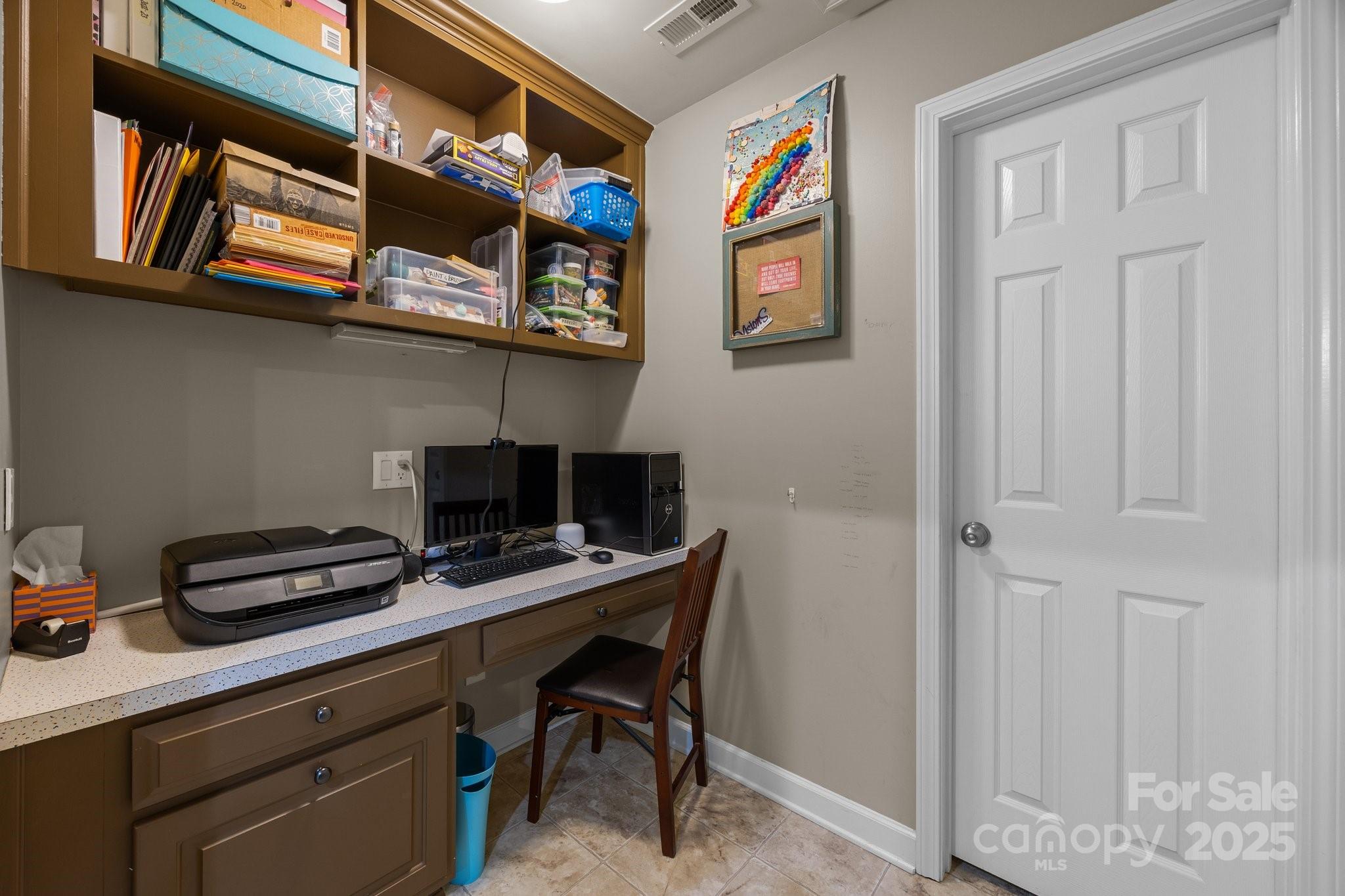 1108 Longwood Court