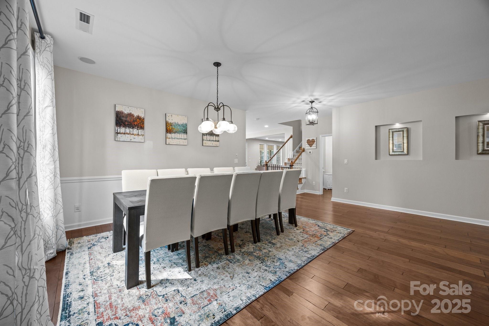 1108 Longwood Court