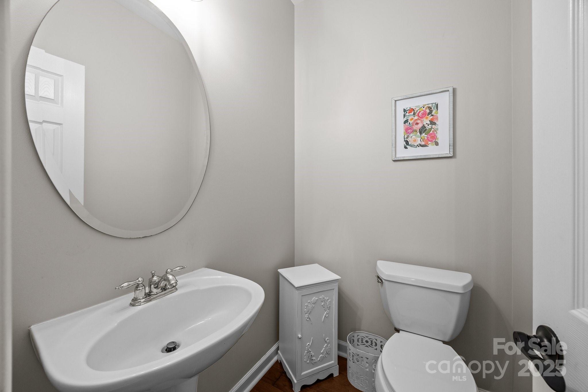 1108 Longwood Court