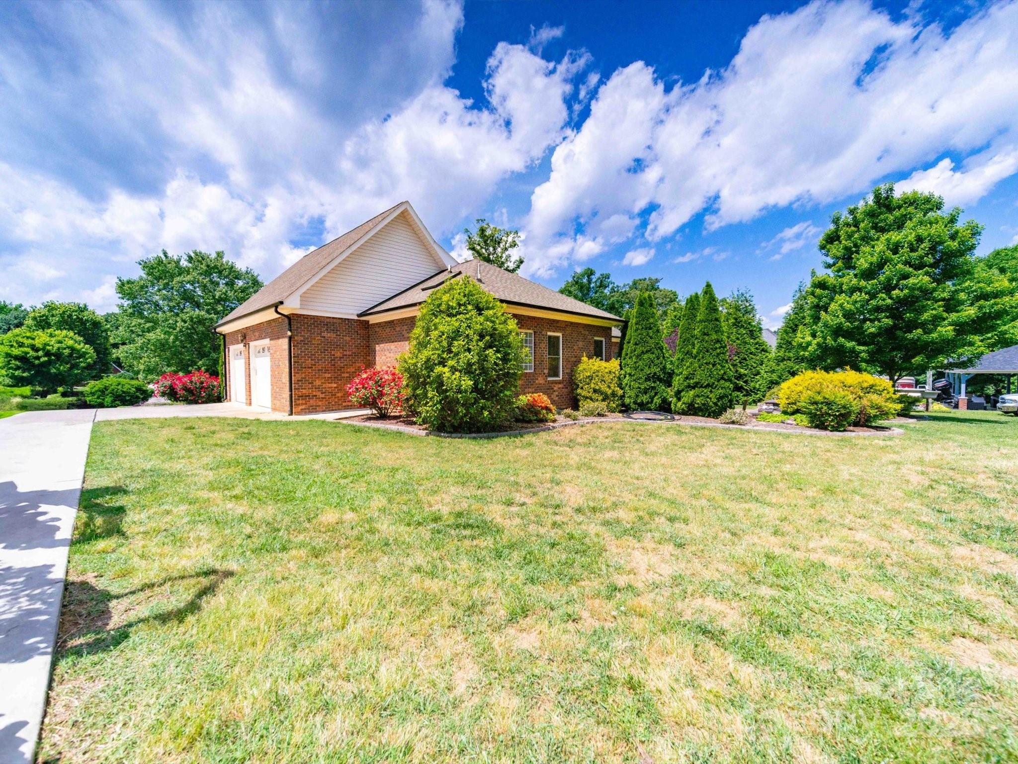 1021 Mallard Landing Drive