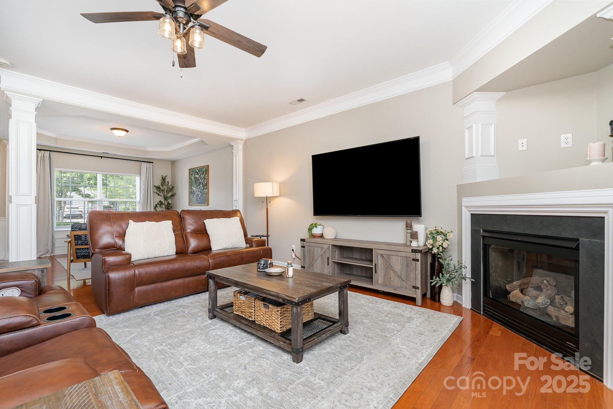 4711 Sunburst Lane