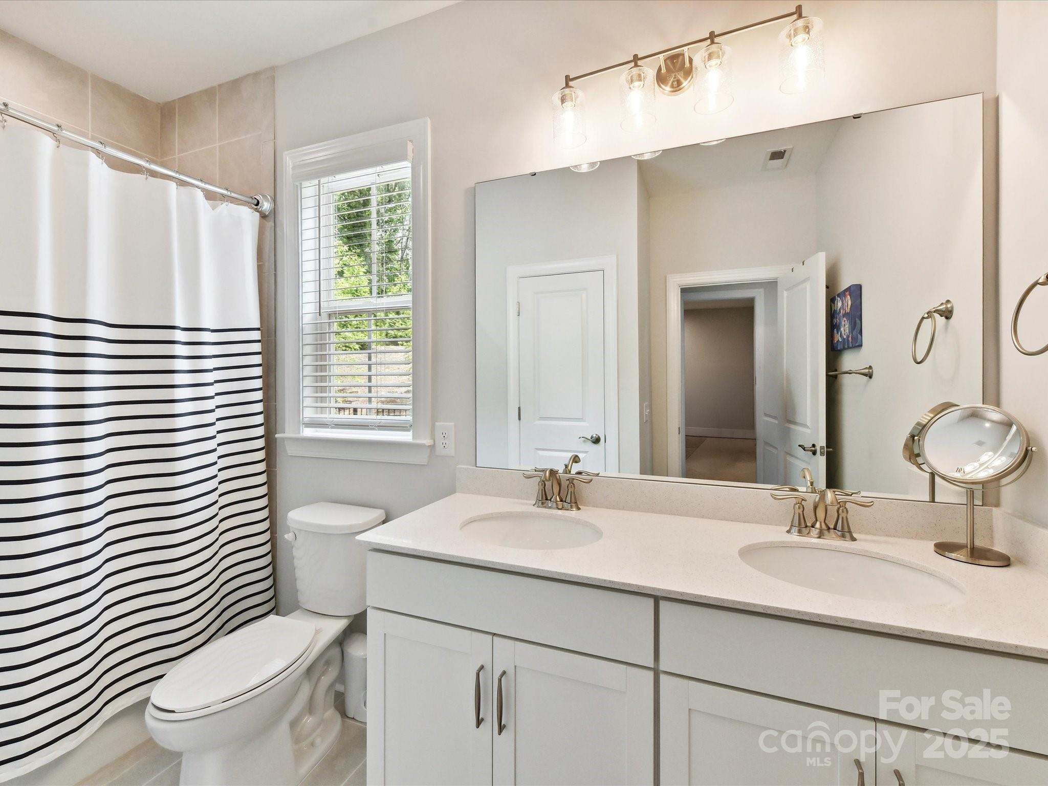 3135 Everly Enclave Way