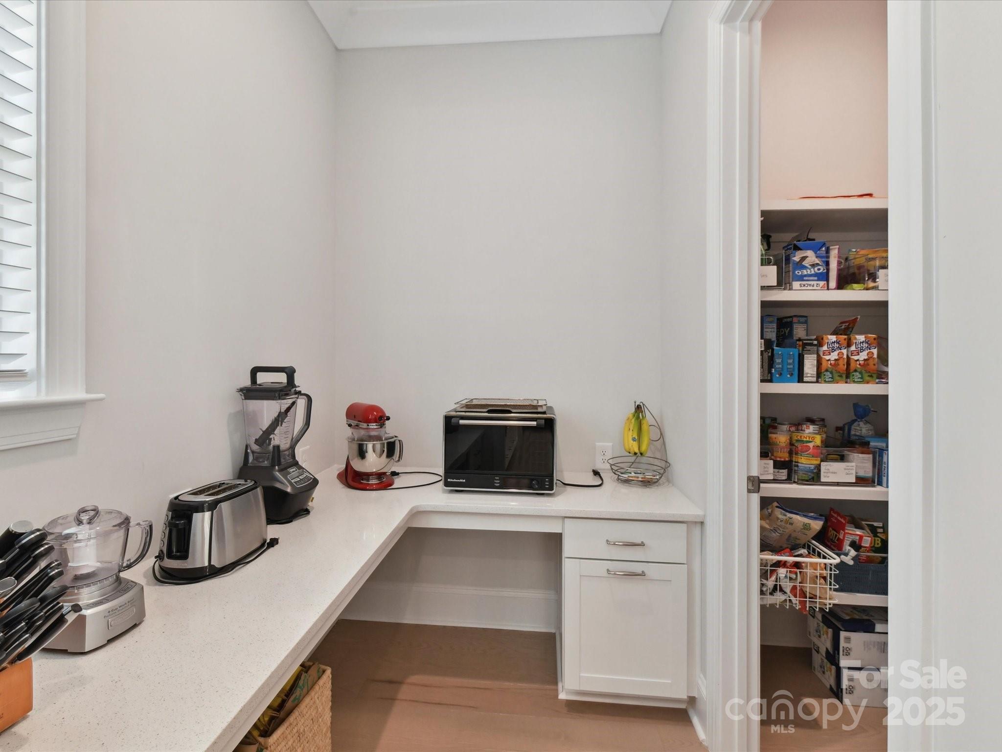 3135 Everly Enclave Way