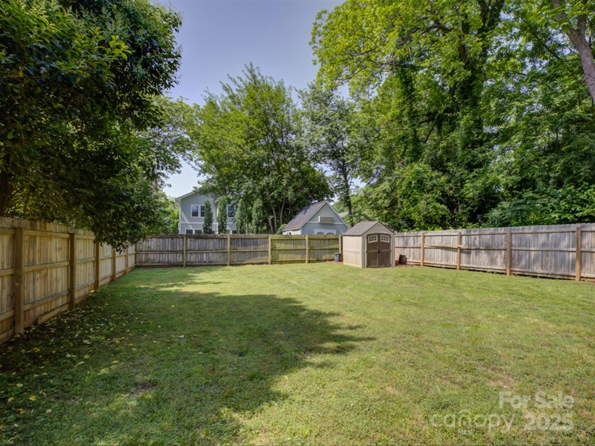 1324 E 35th Street