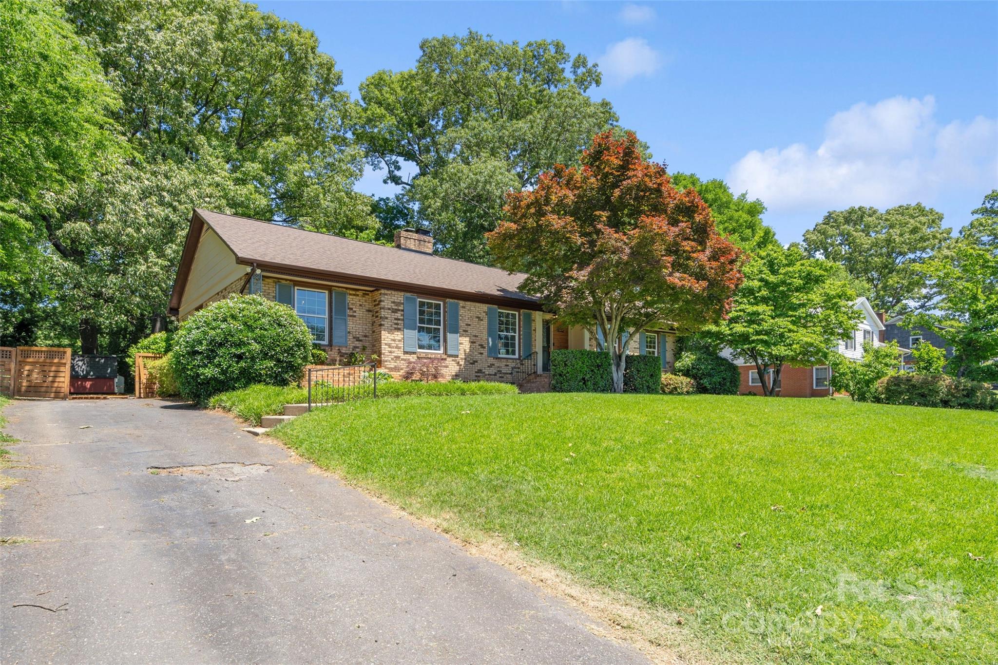 232 Scottridge Drive