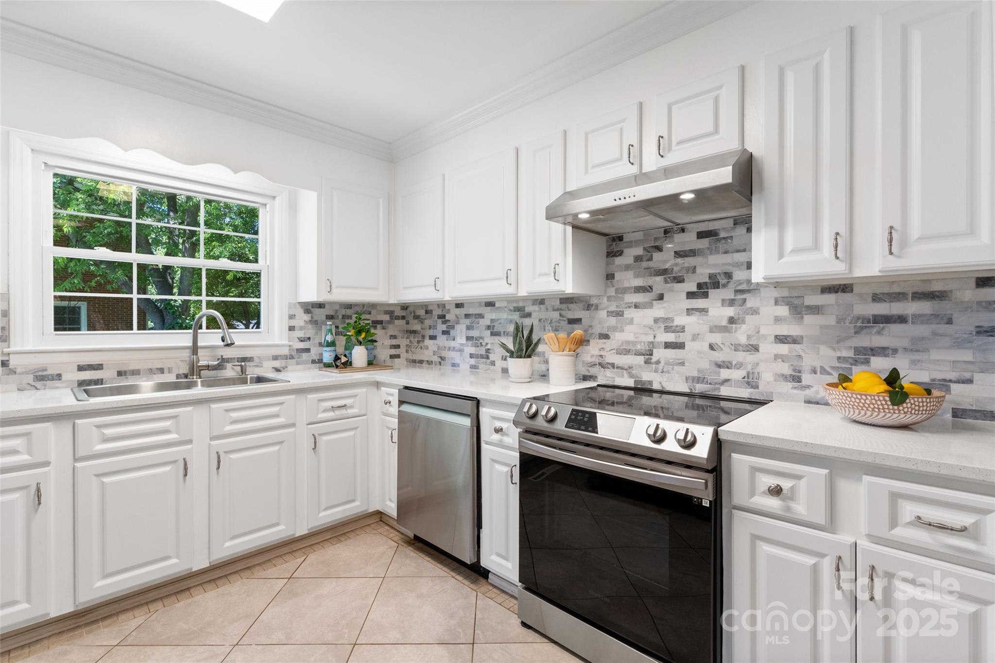 232 Scottridge Drive